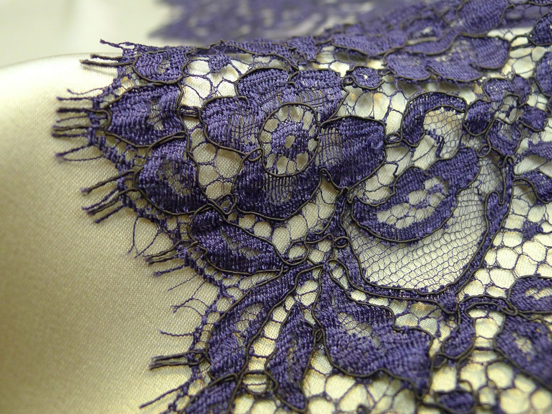 Elegant Bijou Corded Lace Trim - Delicate Fabric Embellishment for Wedding Dresses, Bridal Gowns & DIY Craft Projects