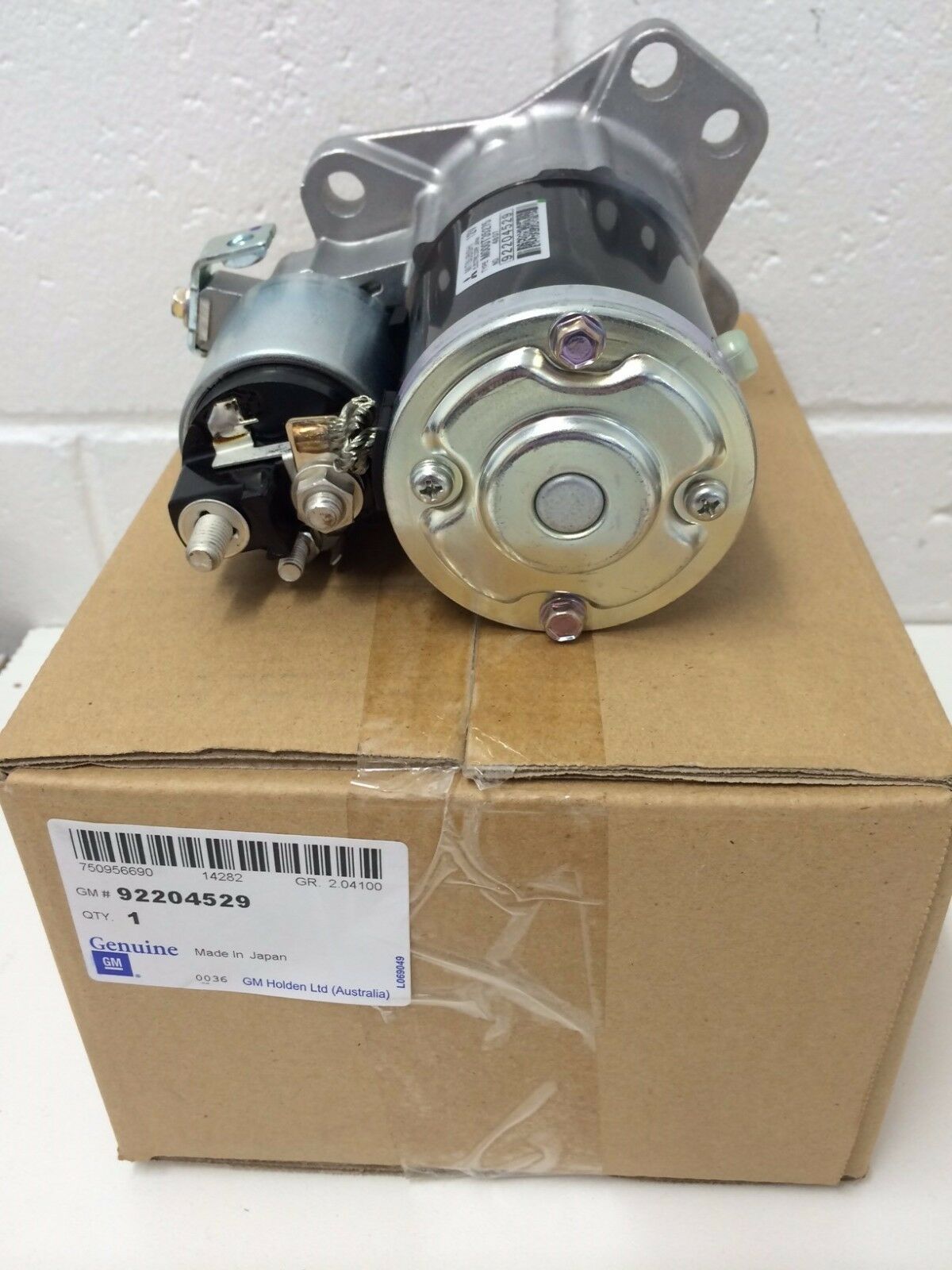 Holden Commodore Starter Motor VE WM Compatible with All V6 Engines 2001-2009 - Part Number 92204529 - Perfect for Engine Repairs & Auto Maintenance