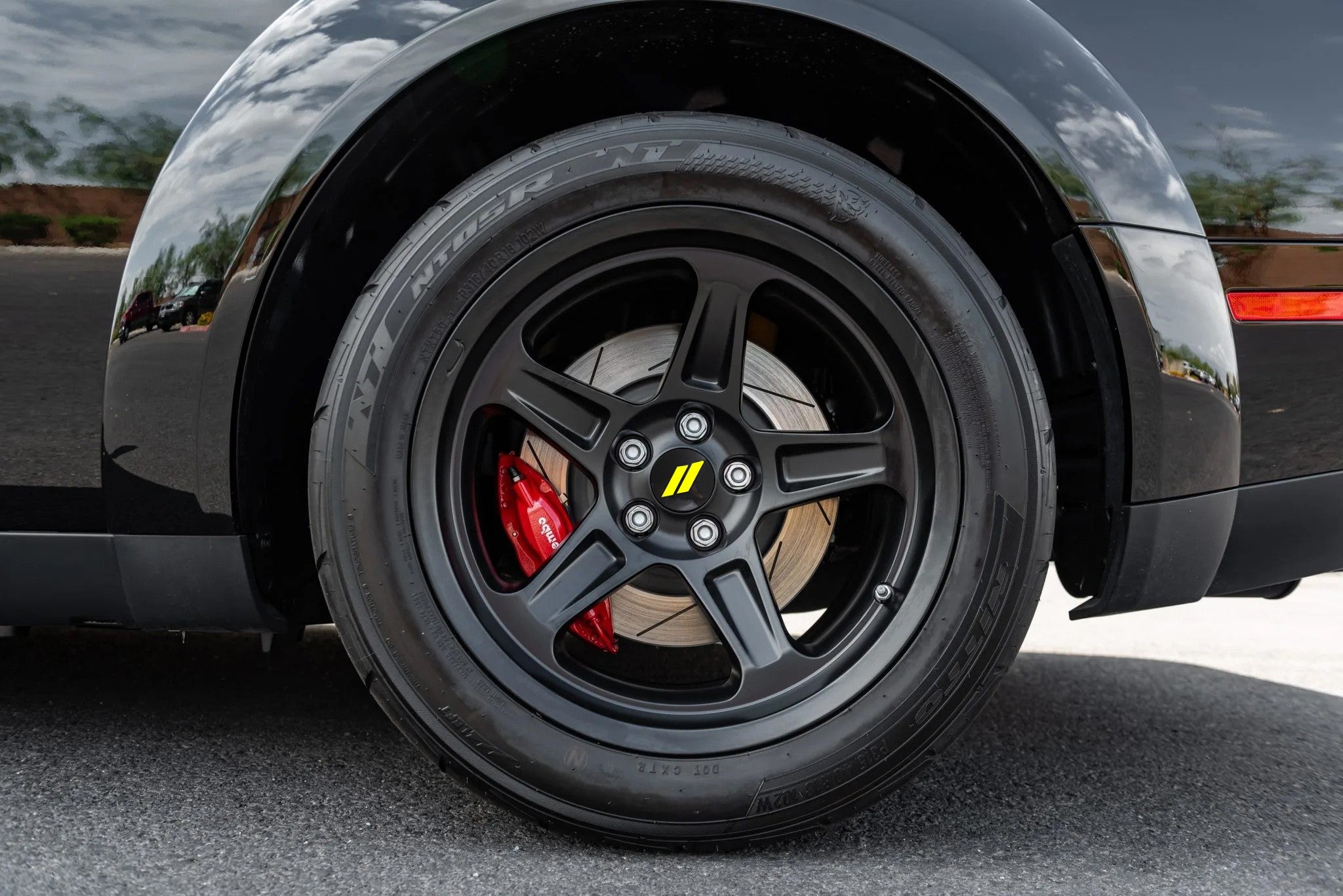 4-Piece 63mm Yellow Slash Wheel Center Caps for Dodge Charger, Challenger, Durango - Upgrade Your Ride's Style (Fits 2005-2023 Models) - Perfect for Car Shows & Custom Wheel Protection