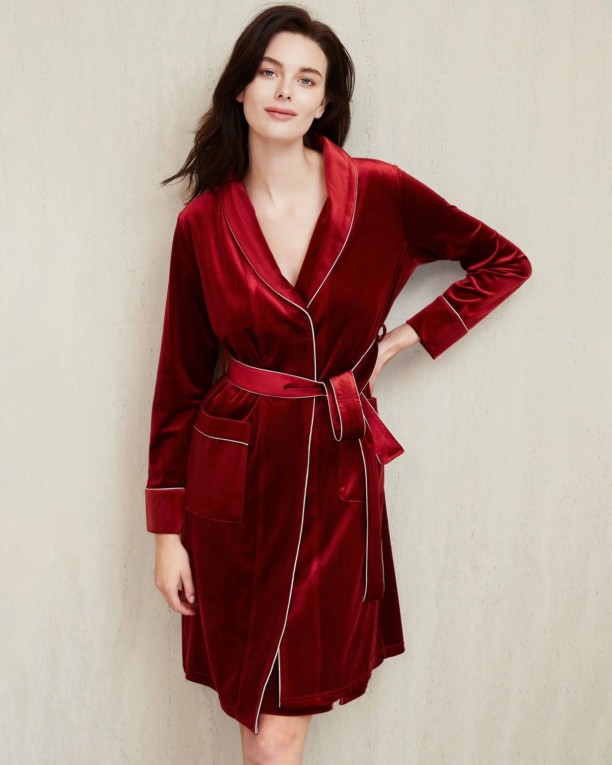 Luxury Women's Velvet Robe Silk Nightgown - Soft Plush Bathrobe for Spa, Bridal & Loungewear - Elegant Sleepwear for Relaxation at Home