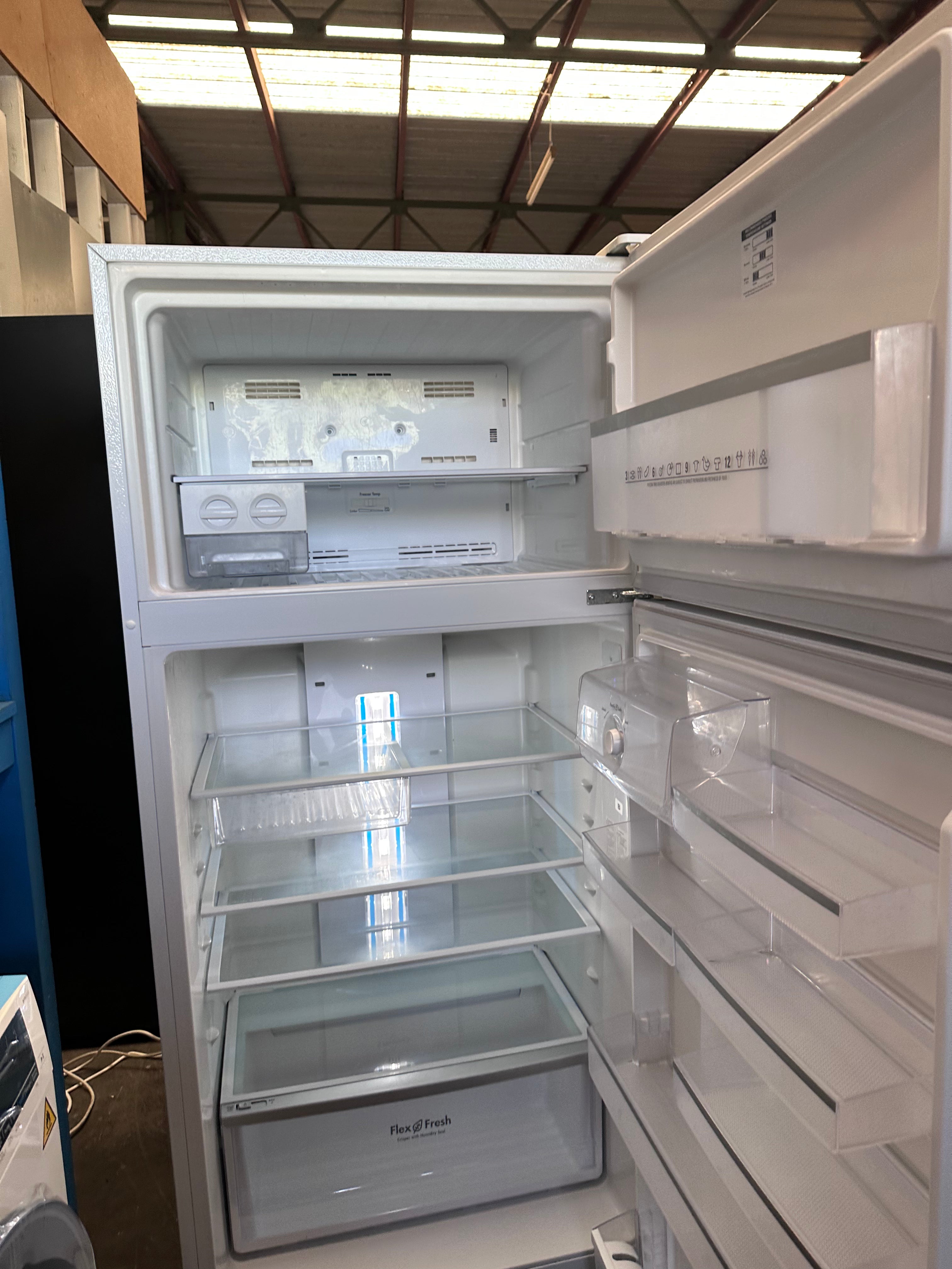 Westinghouse 540L Top Mount Refrigerator - Energy Efficient, Spacious Design for Large Families | Perfect for Kitchens, Basements & Garages | Certified Refurbished