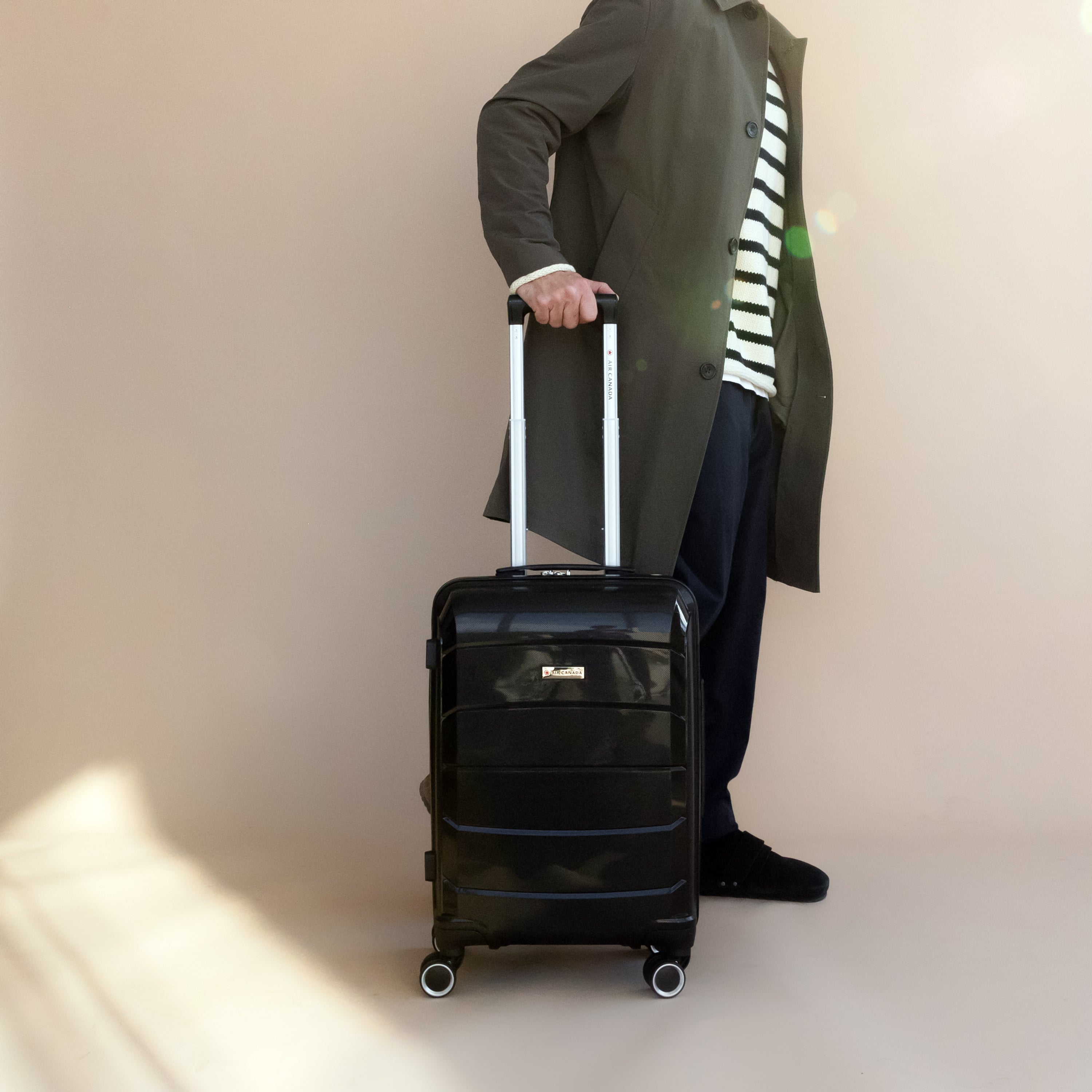 Air Canada Optimum Hardside Carry On Luggage - Lightweight Spinner Suitcase for Business Travel & Weekend Getaways | TSA Approved, Durable Polycarbonate Shell