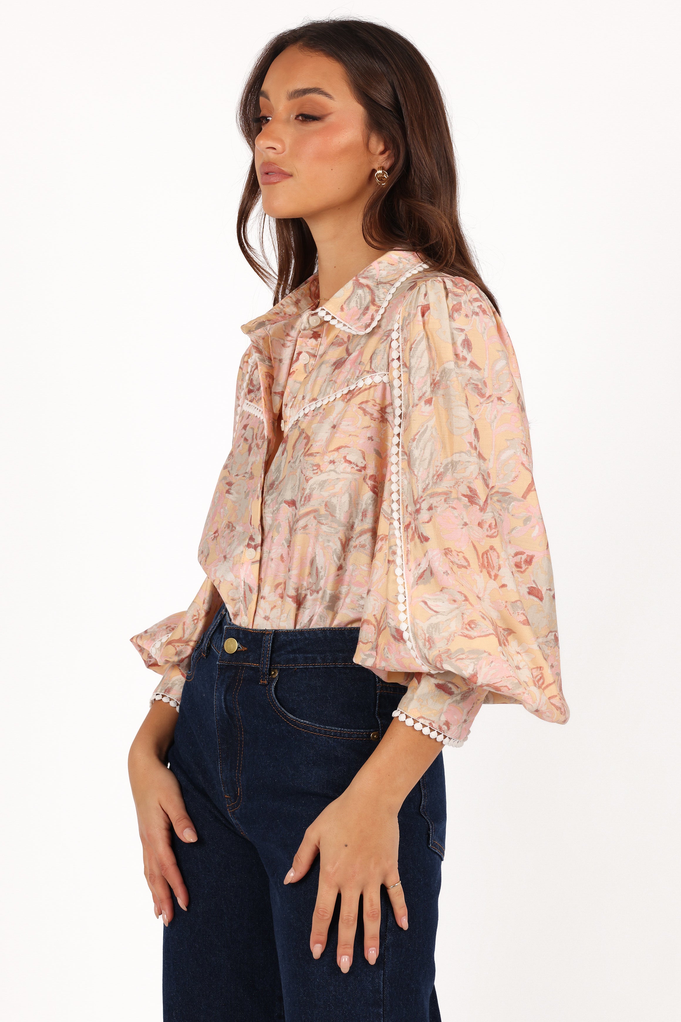 Floria Top Beige Floral Print Women's Blouse - Elegant Casual Wear for Office, Date Night & Spring Outfits