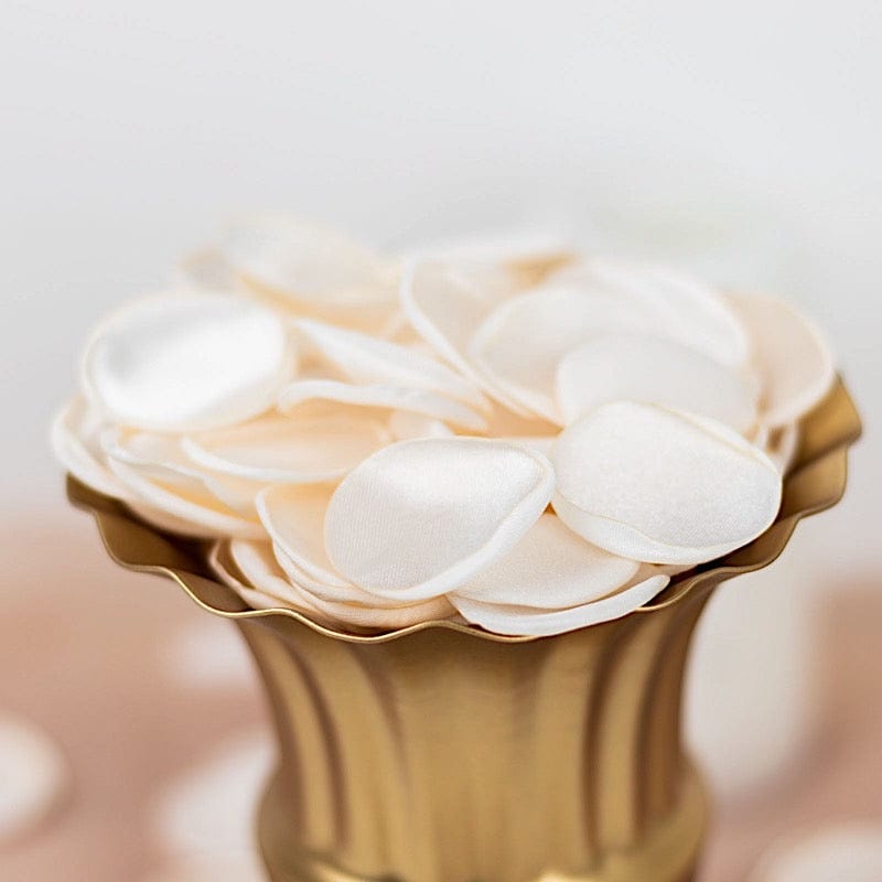 400 Silk Rose Petals - Matte Round Artificial Flowers for Wedding Decor, Table Scatter, Party Confetti - Perfect for Centerpieces, Aisle Decor & Romantic Events