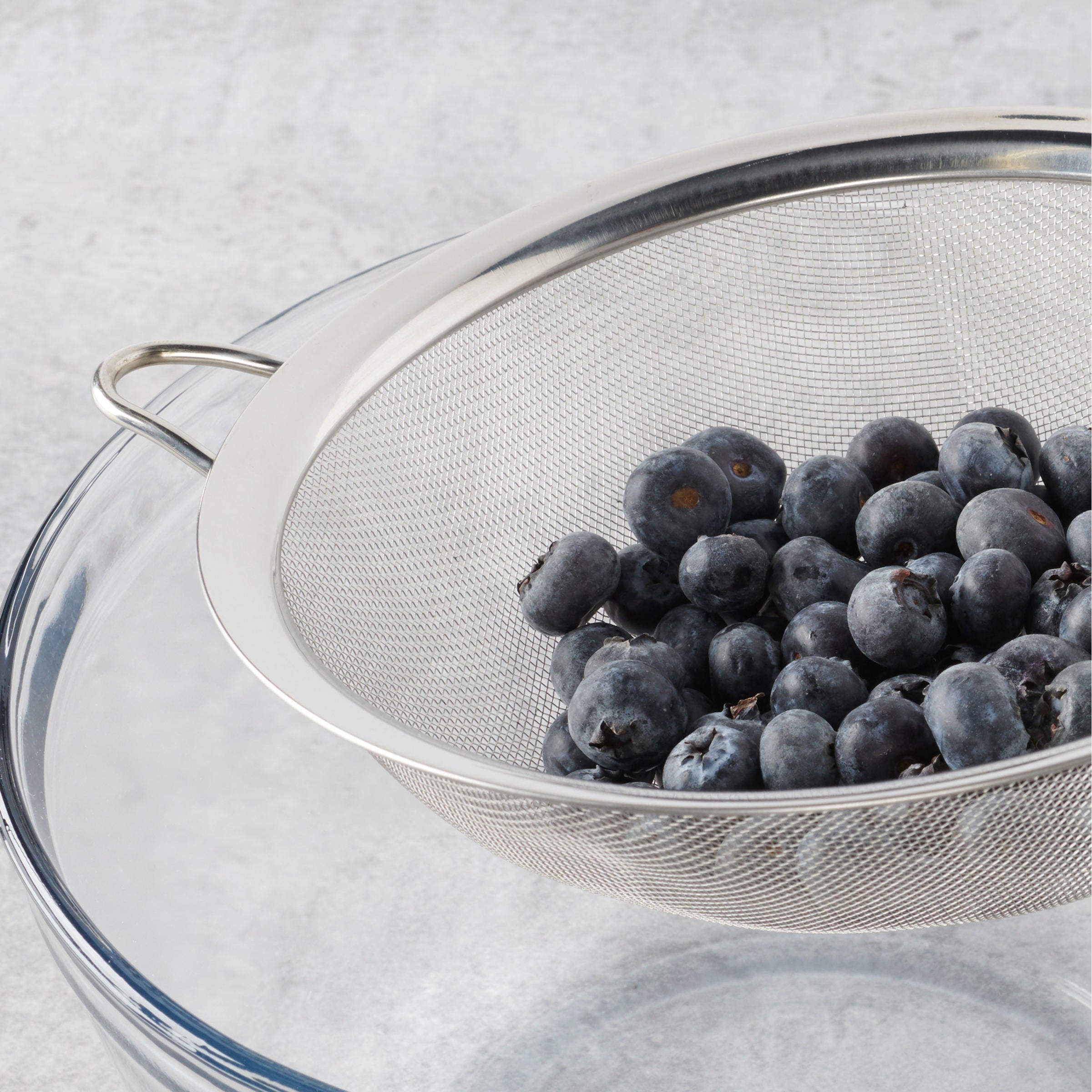 Premium 8-Inch Stainless Steel Kitchen Strainer - Fine Mesh Colander for Pasta, Vegetables, and Fruits - Ideal for Cooking, Baking, and Food Prep