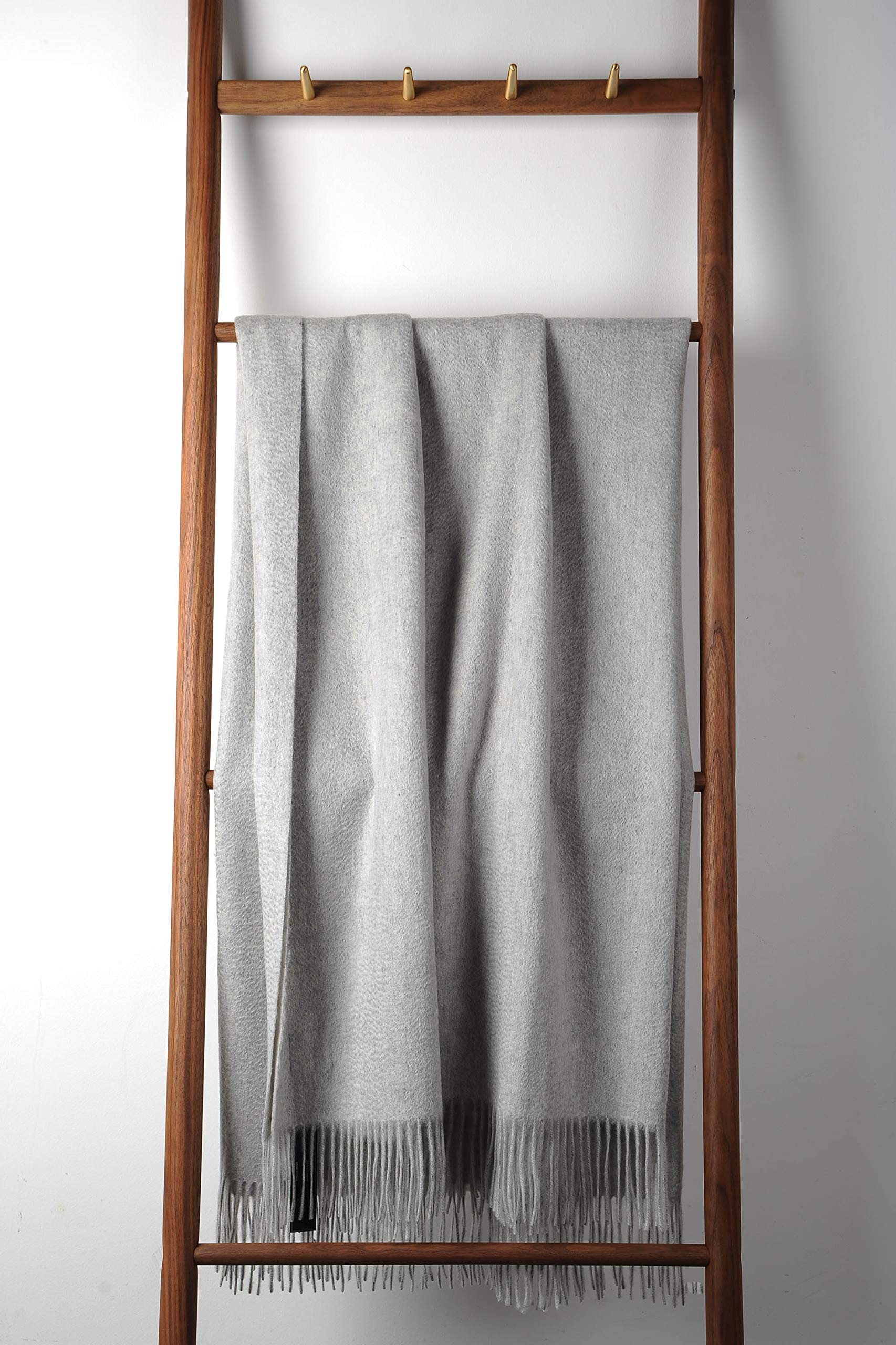 100% Pure Cashmere Throw Blanket - Soft Luxury Blanket for Sofa, Bed & Travel - Classic Design with Gift Box (Light Heather Grey) - Perfect for Cozy Evenings, Gifts & Home Decor