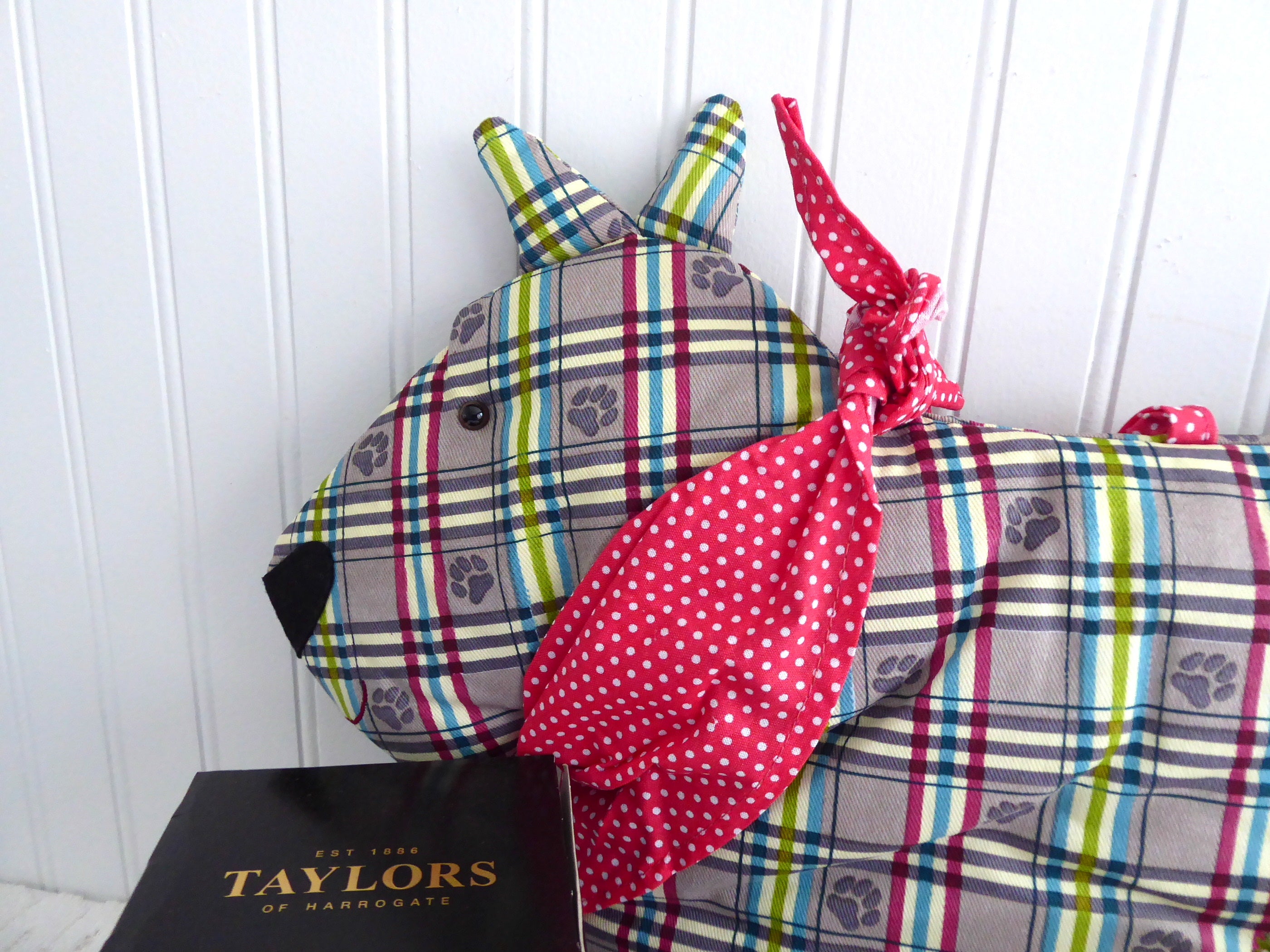 Plaid Scottie Dog Tea Cozy - Insulated Padded Scotty Dog Tea Cosy in Classic Ulster Red Polka Dot Tartan Pattern - Perfect for English Tea Parties & Cozy Kitchen Decor