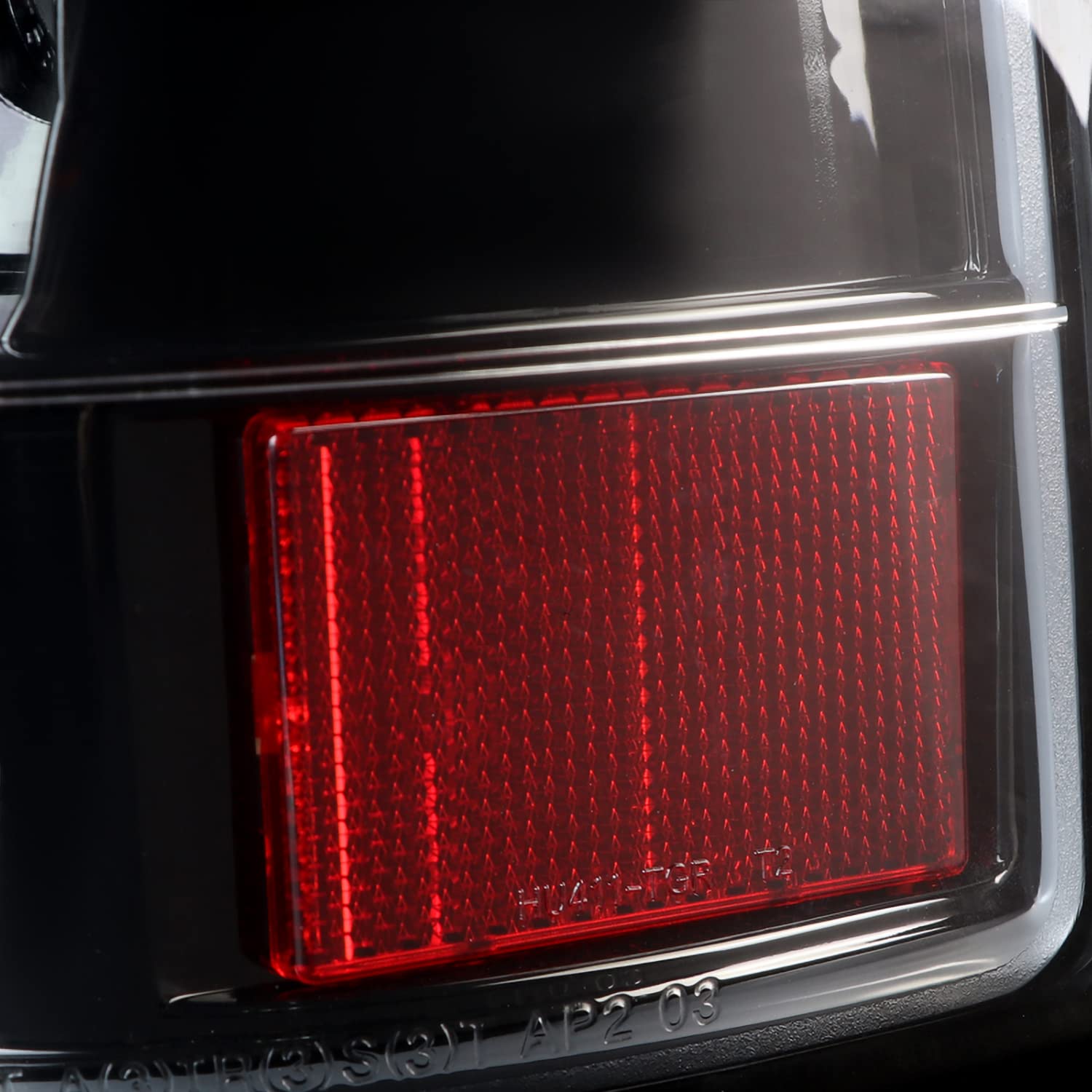 Spec-D Tuning Jet Black LED Tail Lights for 1999-2002 Chevy Silverado & GMC Sierra 1500/2500/3500 - Left & Right Pair Assembly - Durable, Bright LED Lights for Enhanced Night Visibility & Style Upgrade