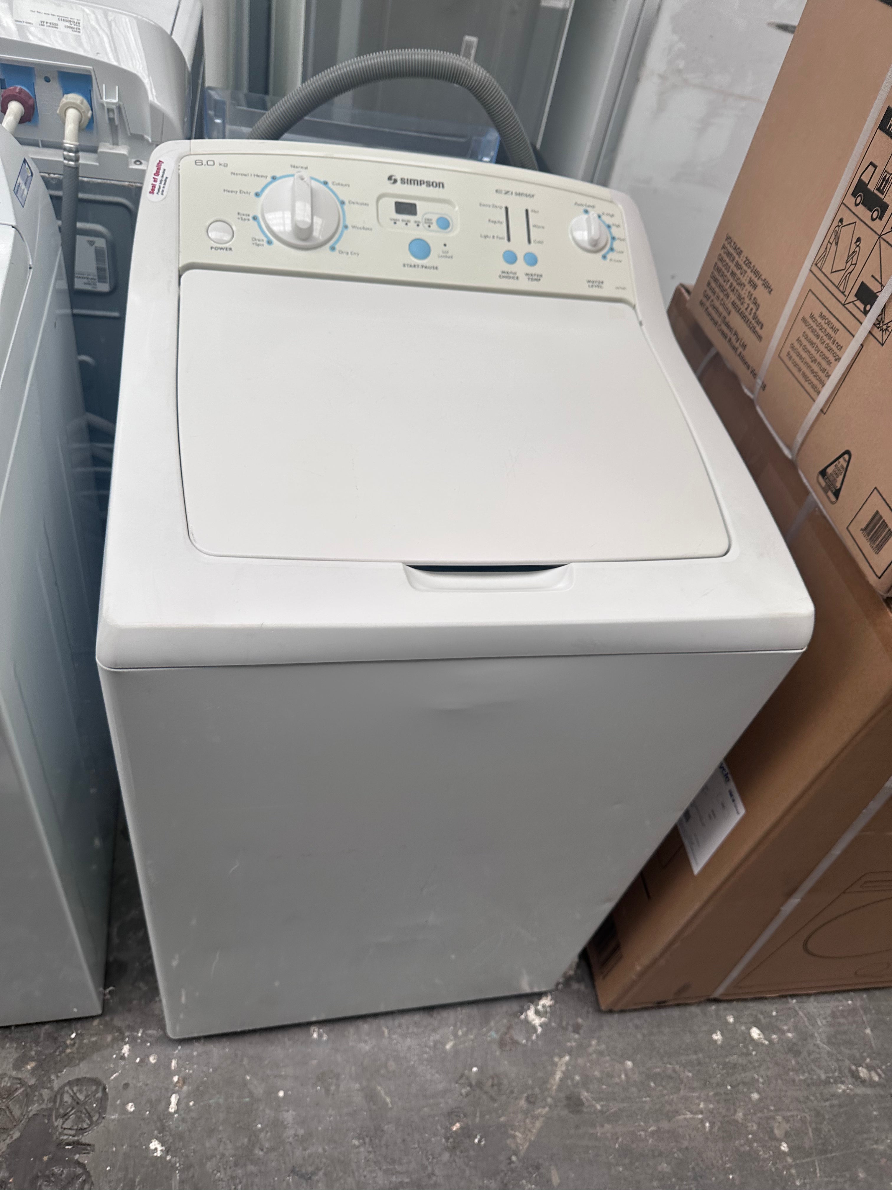 Refurbished Simpson 6kg Top Load Washing Machine - Energy Efficient Laundry Solution for Small Apartments & Dorms