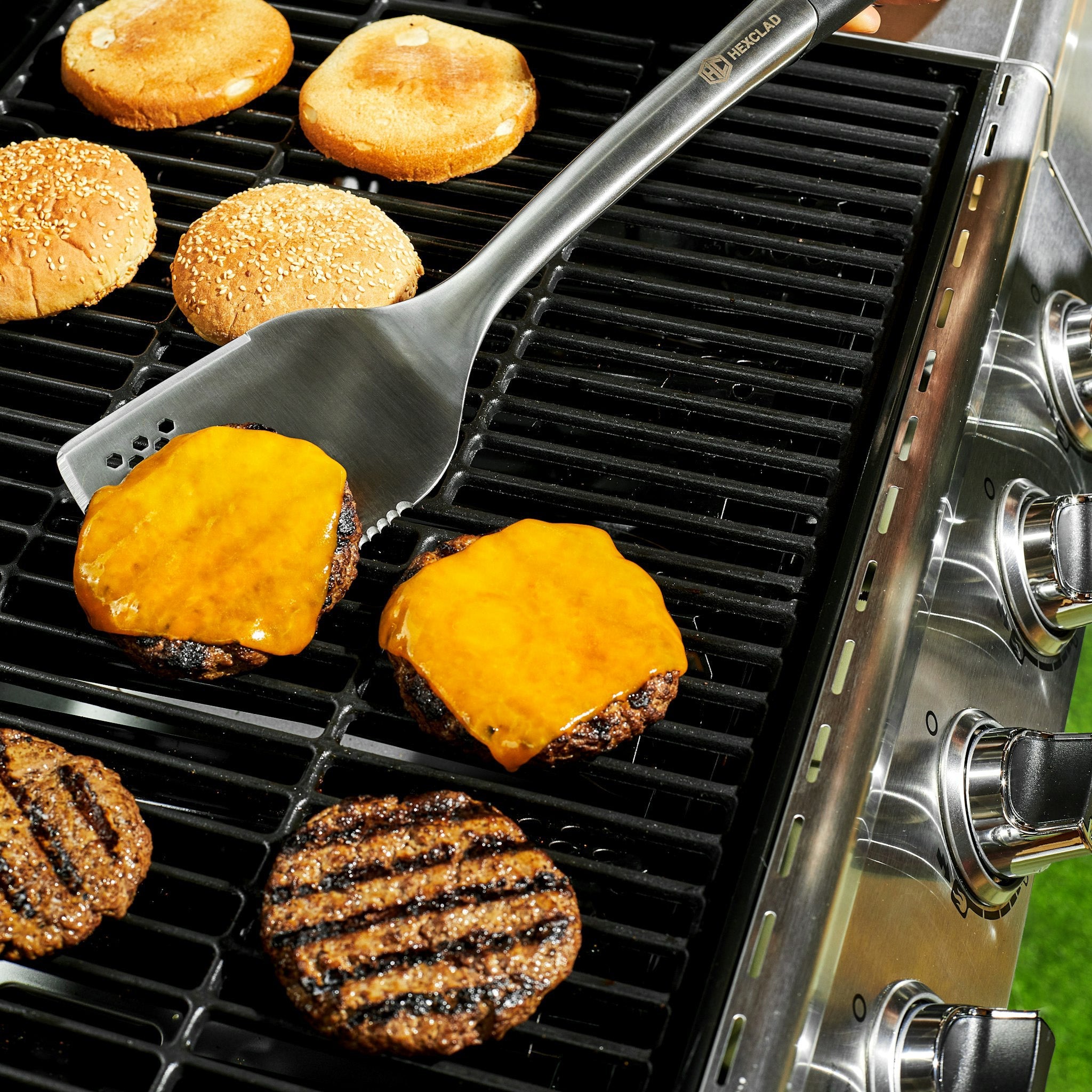 Premium BBQ Grill Tools Set - Stainless Steel Grilling Accessories with Heat-Resistant Handle for Outdoor Cooking, Backyard Parties & Camping