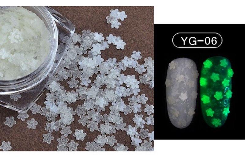 Glow in the Dark Nail Art Sequins - Self-Adhesive Nail Gems for DIY Manicure, Party & Festival Makeup (1000pcs) - Perfect for Nightclubs, Halloween, Raves & UV Parties