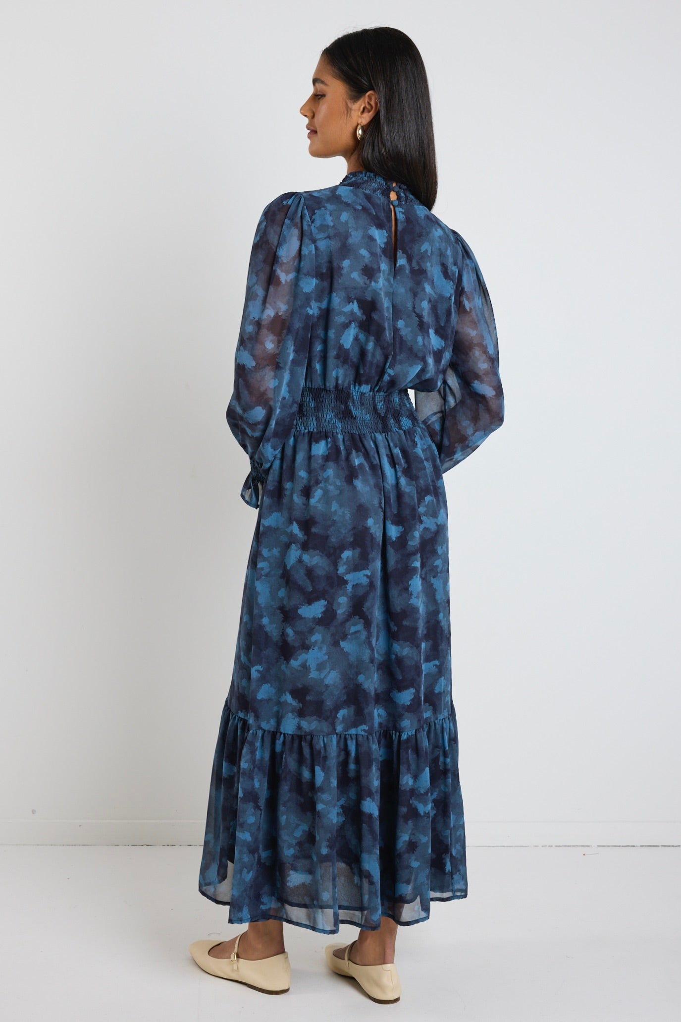 Ebony Blue Smudge Long Sleeve Shirred Neck Midi Dress - Perfect for Casual Outings, Date Nights & Special Occasions