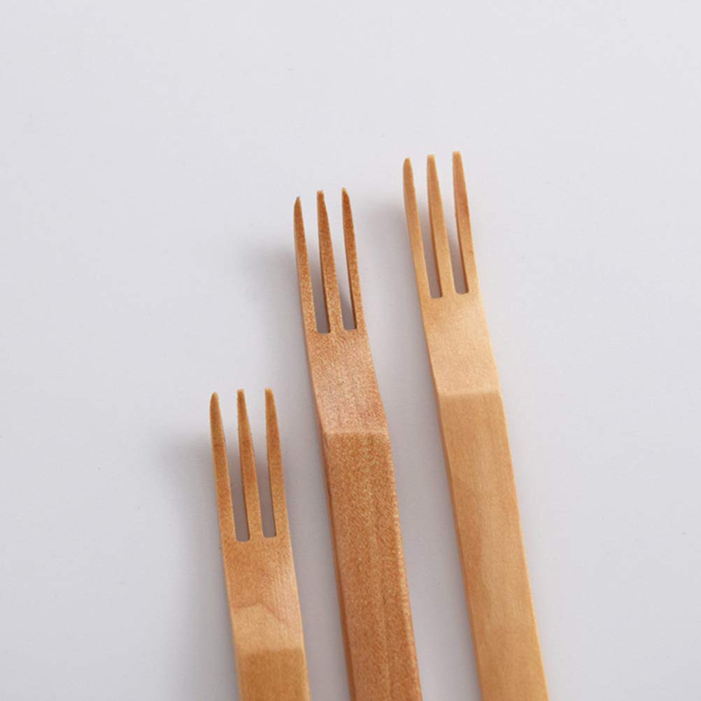 Reusable Wooden Fruit Forks Set of 4 - Eco-Friendly Salad Picks & Party Appetizer Skewers for Fruit Platters, Charcuterie Boards & Wedding Buffets