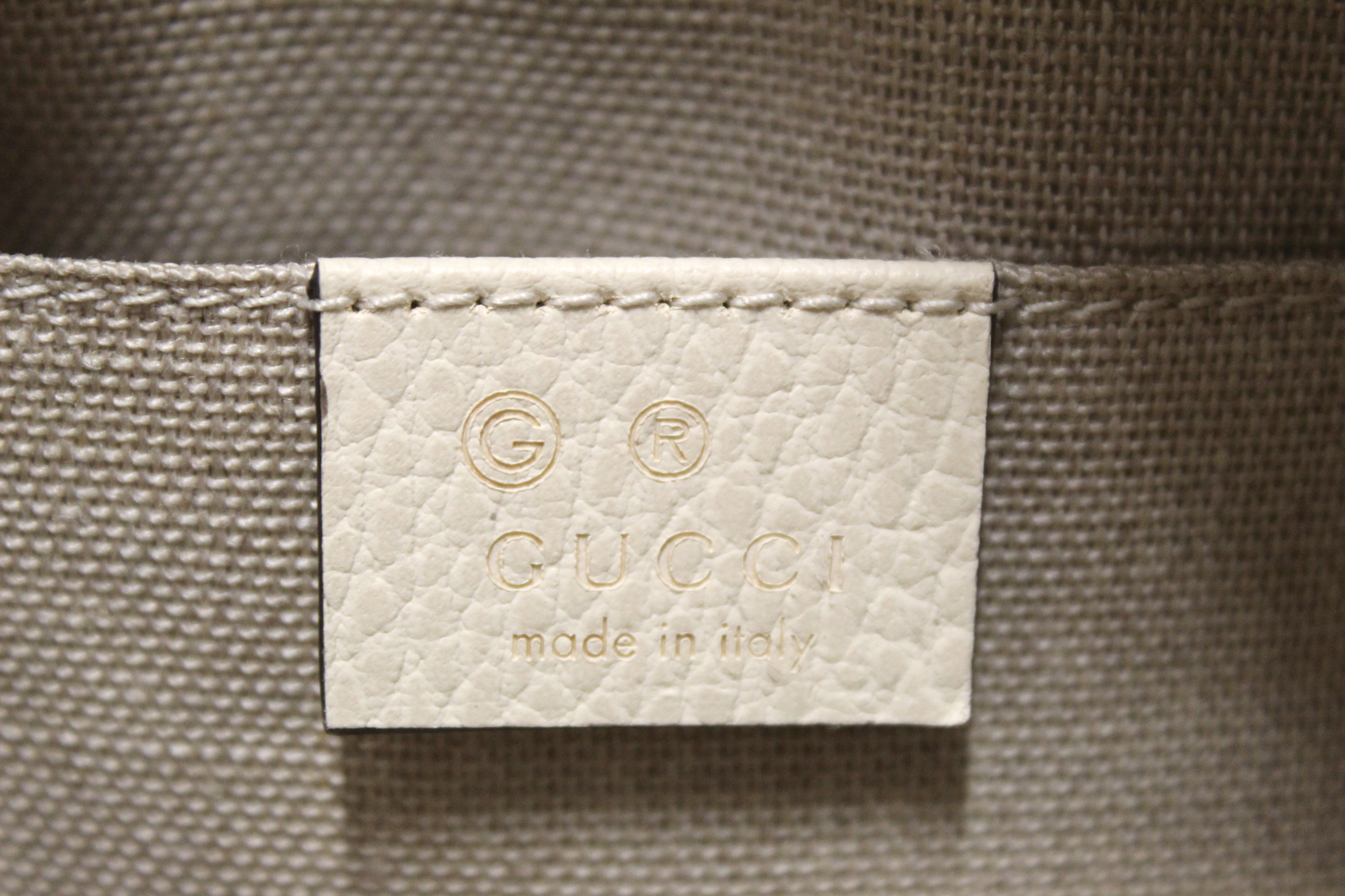 Authentic New Gucci GG Supreme White Crossbody Bag - Luxury Designer Shoulder Purse for Women, Perfect for Date Night, Shopping & Travel