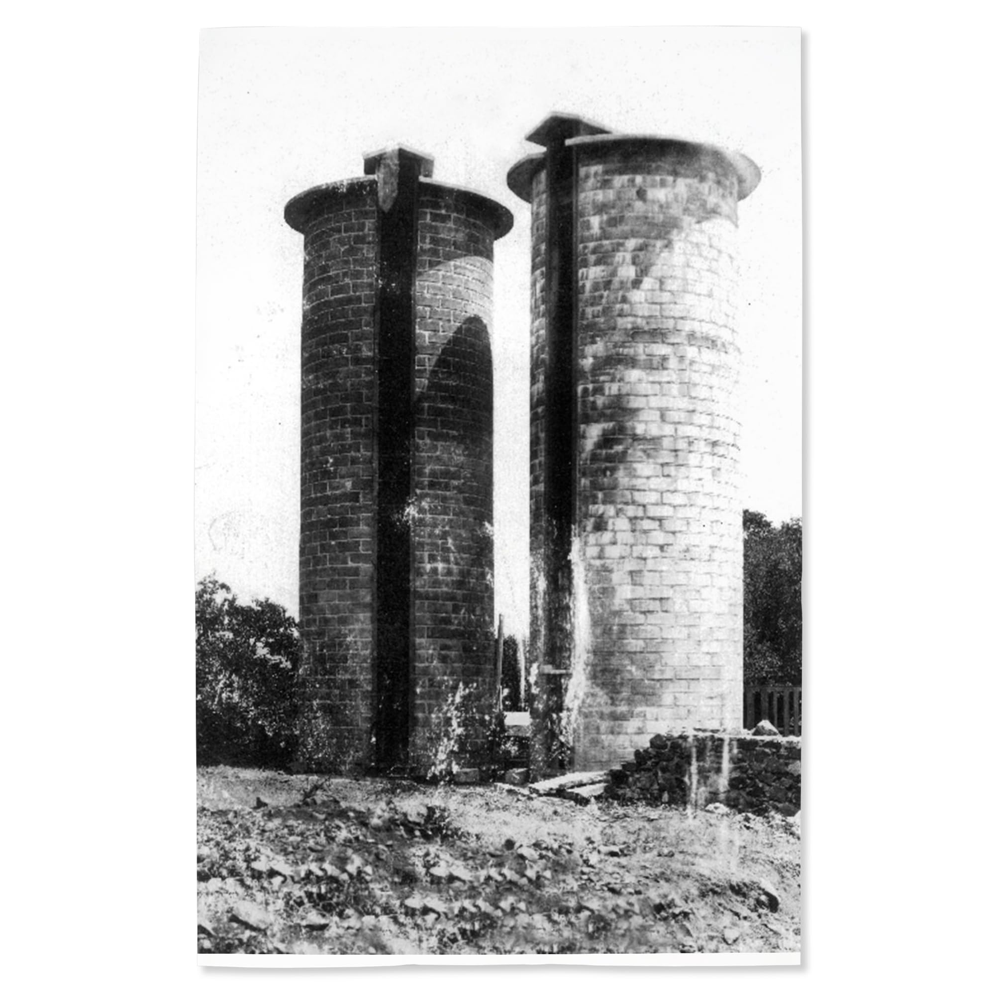 Lantern Press 16x24 Inch Giclee Art Print - Glen Ellen California Landscape with Jack London Ranch & Silos View - Perfect for Home Decor, Office Wall Art & Gift Ideas