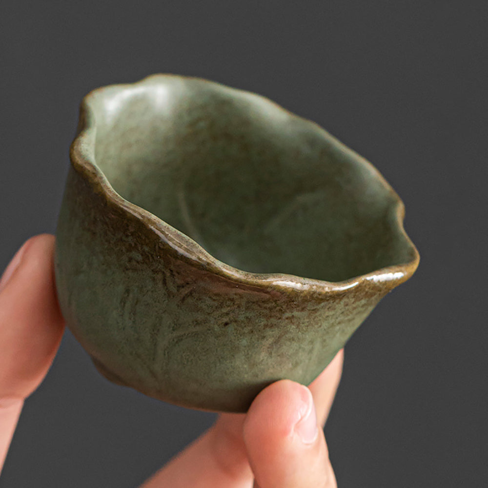 Japanese Coarse Pottery Kyusu Teapot with Lotus Design - Handmade Ceramic Tea Set for Green Tea, Matcha & Herbal Tea - Perfect for Tea Ceremonies, Home Brewing & Gifting