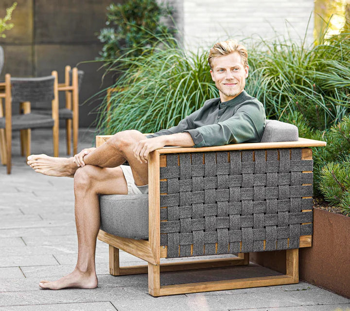 Premium Teak Frame Outdoor Lounge Chair - Waterproof & Durable Patio Furniture for Poolside, Garden, and Backyard Relaxation