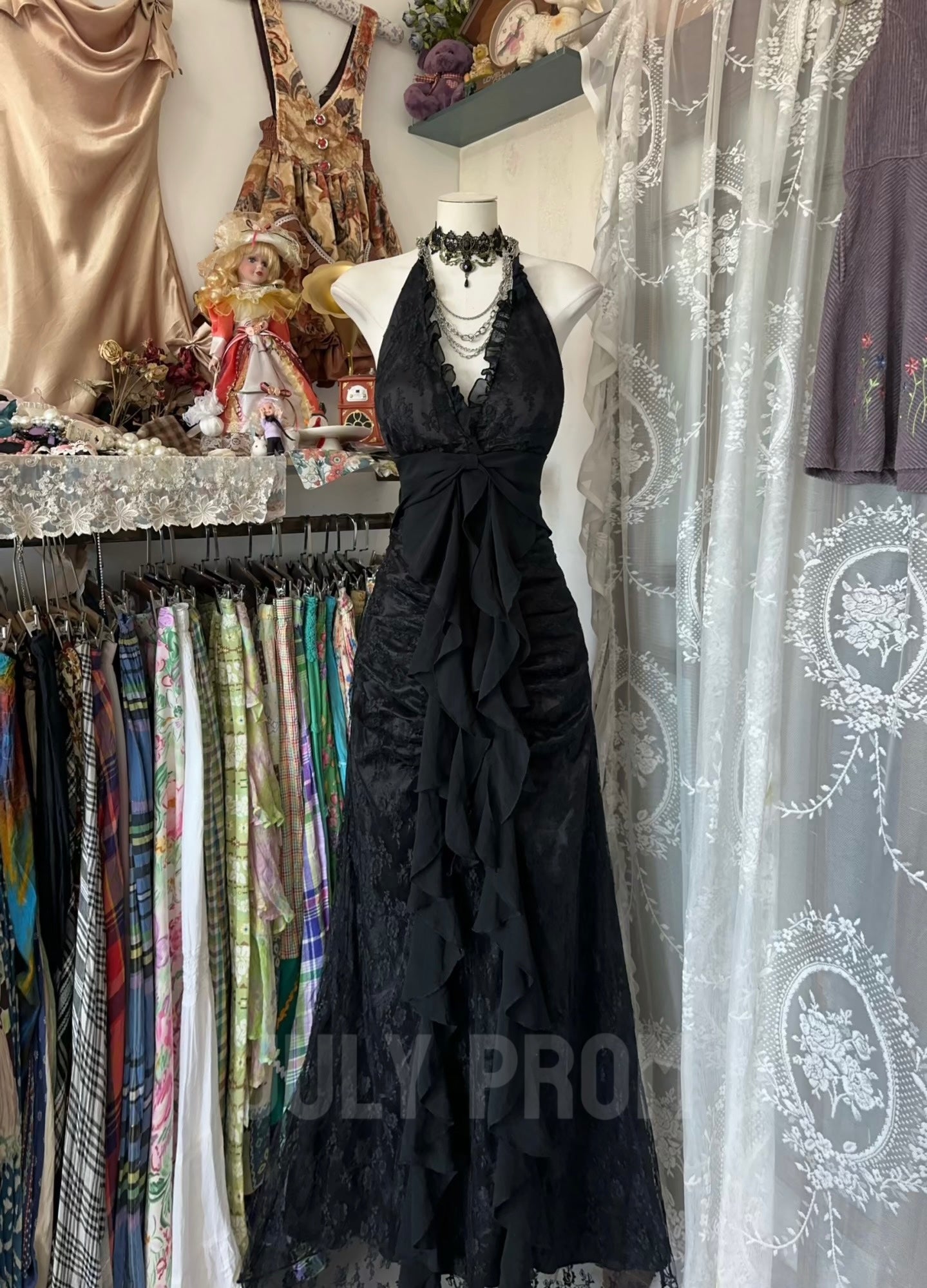 Elegant Black Lace Halter V-Neck Long Prom Dress for Formal Parties & Special Occasions - Style J4774 | Perfect for Homecoming, Evening Gala & Wedding Guest Outfits