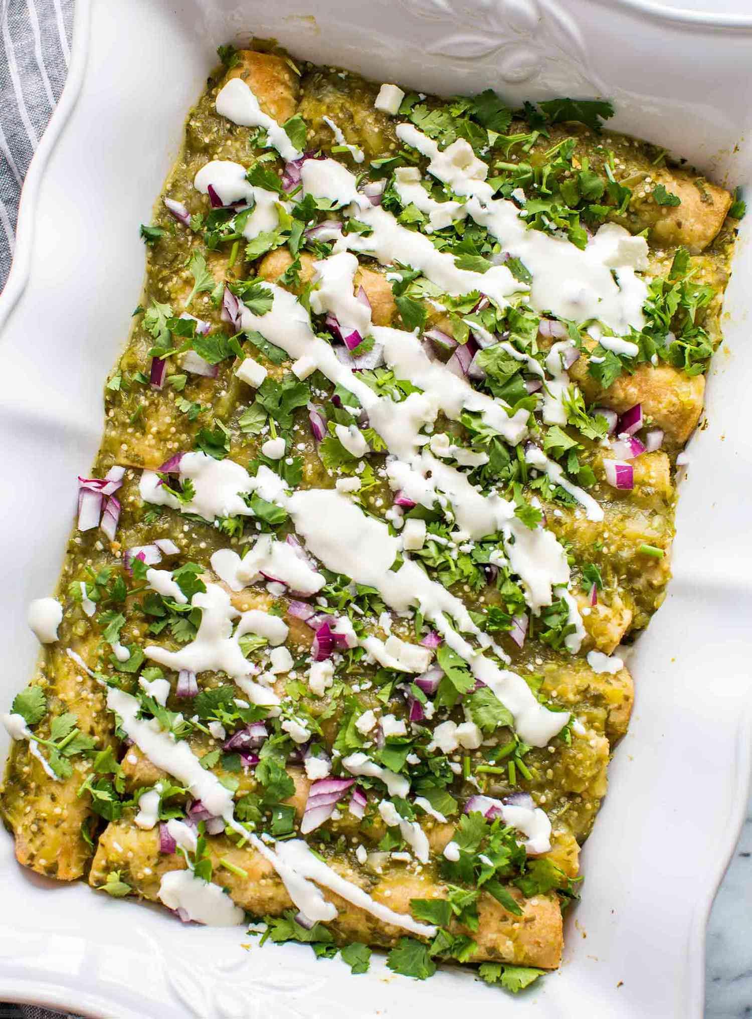 Sixth Day Snacks Mild Salsa Verde (16 oz) - Gluten Free, Vegan, Low Sodium, Fresh Ingredients - Perfect for Chips, Tacos, Nachos & Healthy Snacking