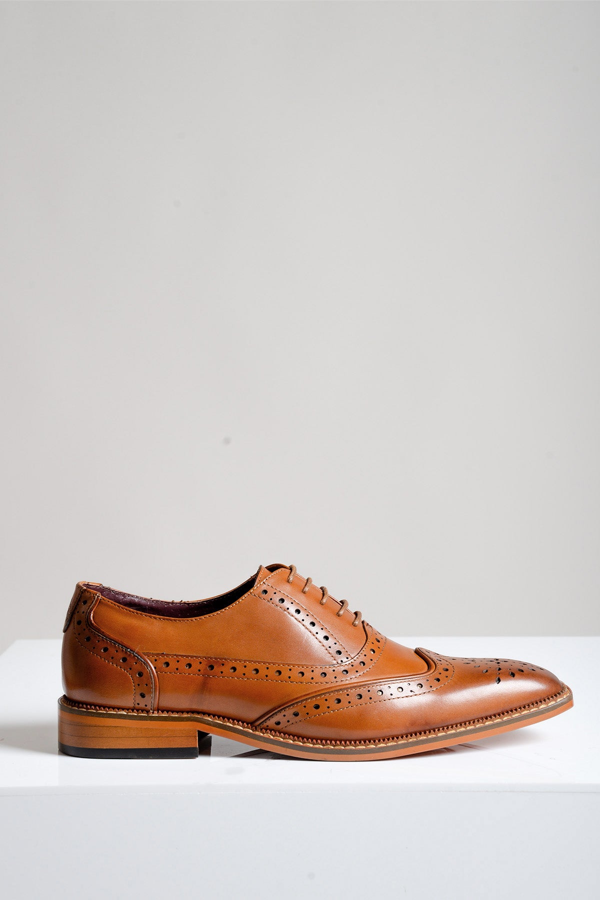 LARKIN Men's Tan Leather Brogue Shoes - Classic Oxford Style Dress Shoes for Business, Office & Formal Occasions