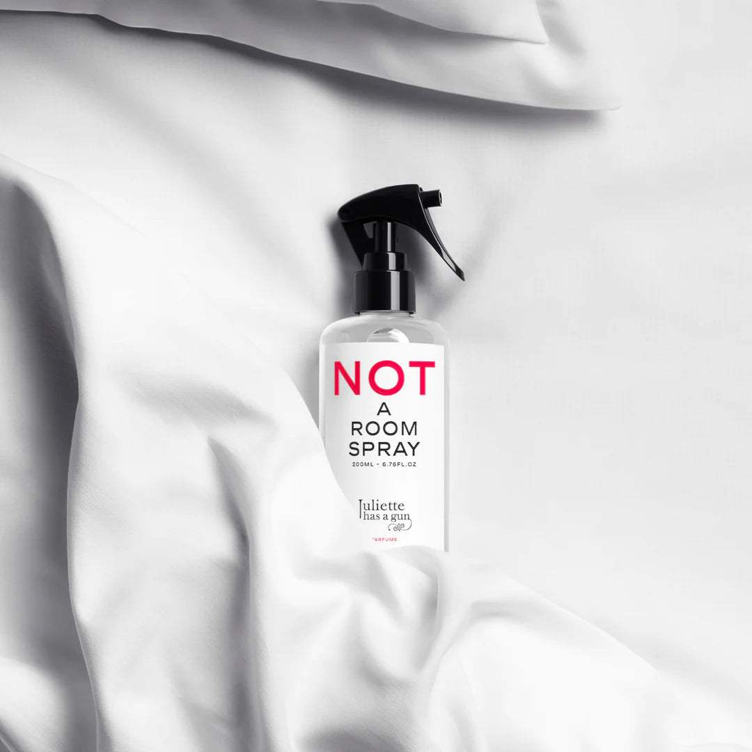 Juliette Has A Gun Not a Perfume Room Spray 200ml - Luxurious Fragrance for Home, Office & Gifting