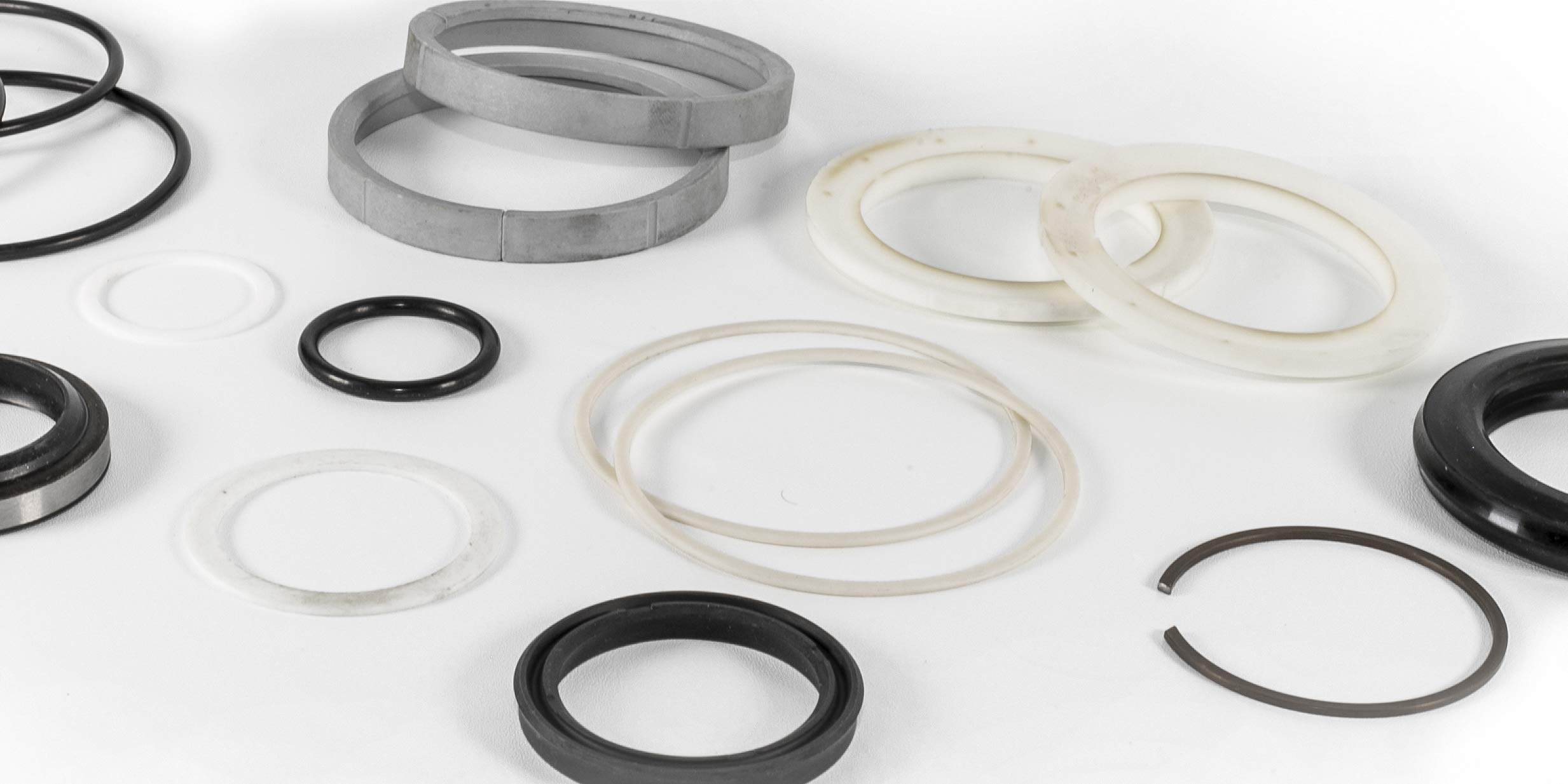 JLG-70022178 Aftermarket Replacement Seal Kit - Compatible with JLG Equipment - Durable Hydraulic Seals for Smooth Operation - Perfect for Construction, Maintenance, and Repair Scenarios