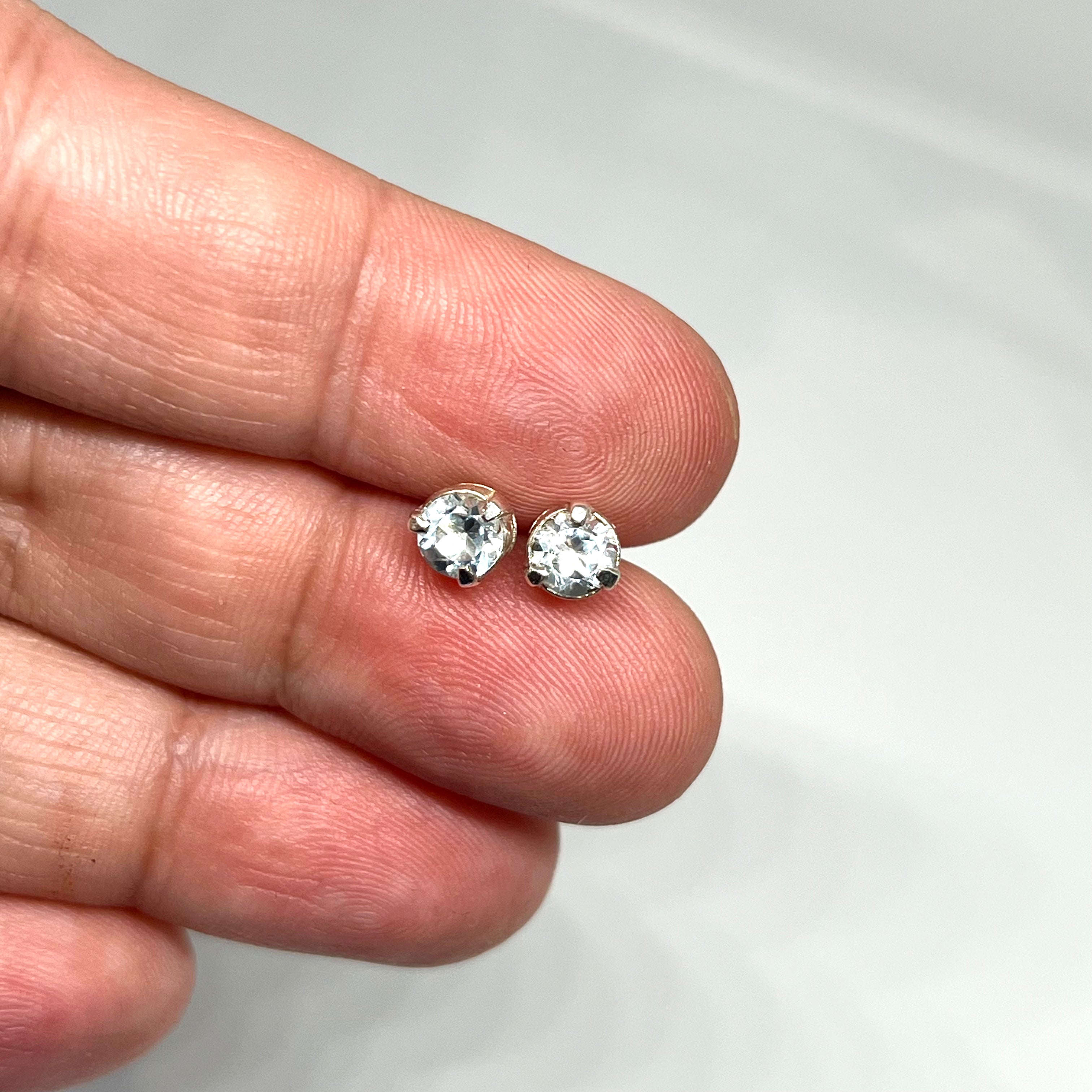 5mm Round Faceted Gemstone Stud Earrings - 3 Claw Set for Women, Elegant & Durable Jewelry Gift for Daily Wear, Parties & Special Occasions