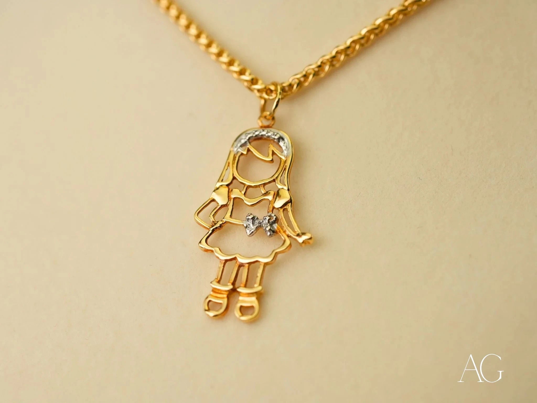 Golden Cherish: Elegant Baby Boy & Girl Pendant Necklace - Perfect Christening Gift, Birthday Present & Keepsake Jewelry for Newborns