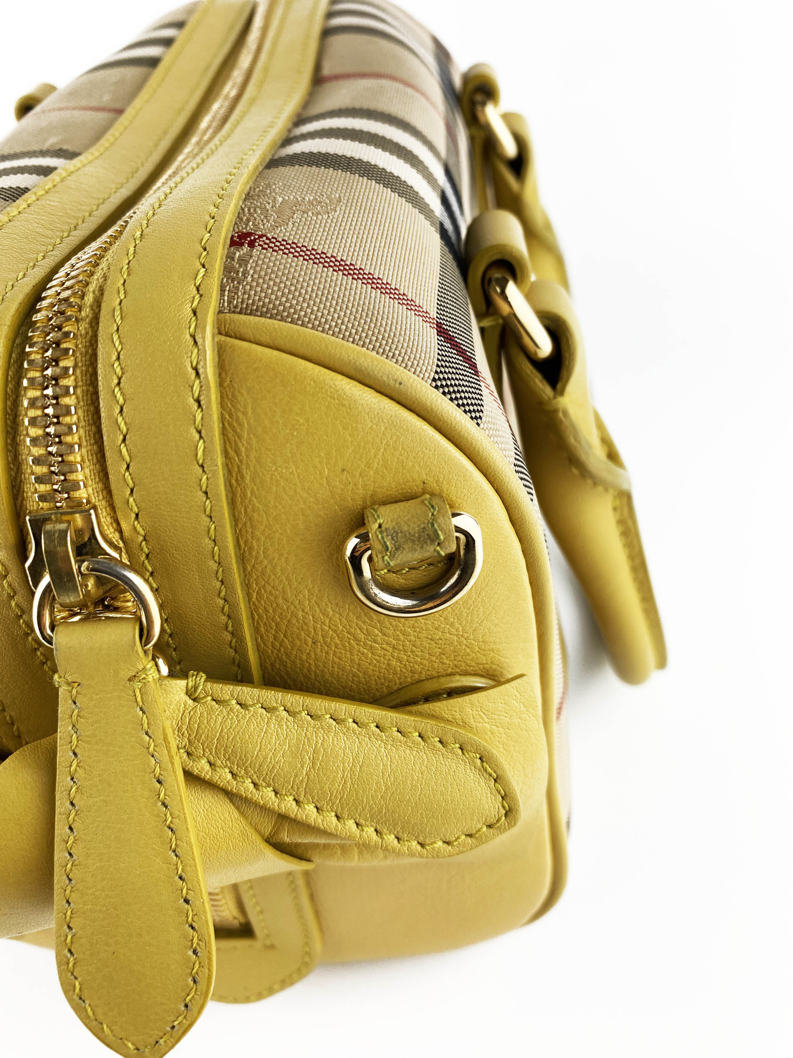 Burberry Horseferry Yellow Check Mini Bee Bow Crossbody Bag - Elegant Women's Handbag for Date Night & Special Occasions