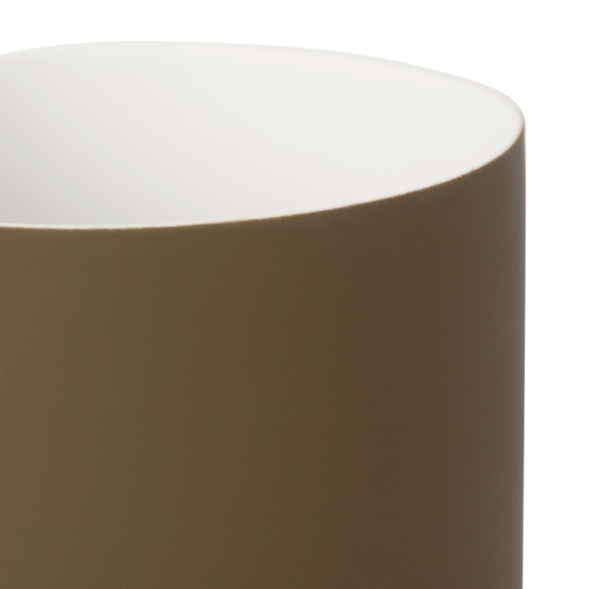 Fergus Planter Medium Size - Indoor/Outdoor Flower Pot with Drainage Holes - Perfect for Home Garden, Patio, Balcony & Office Decor