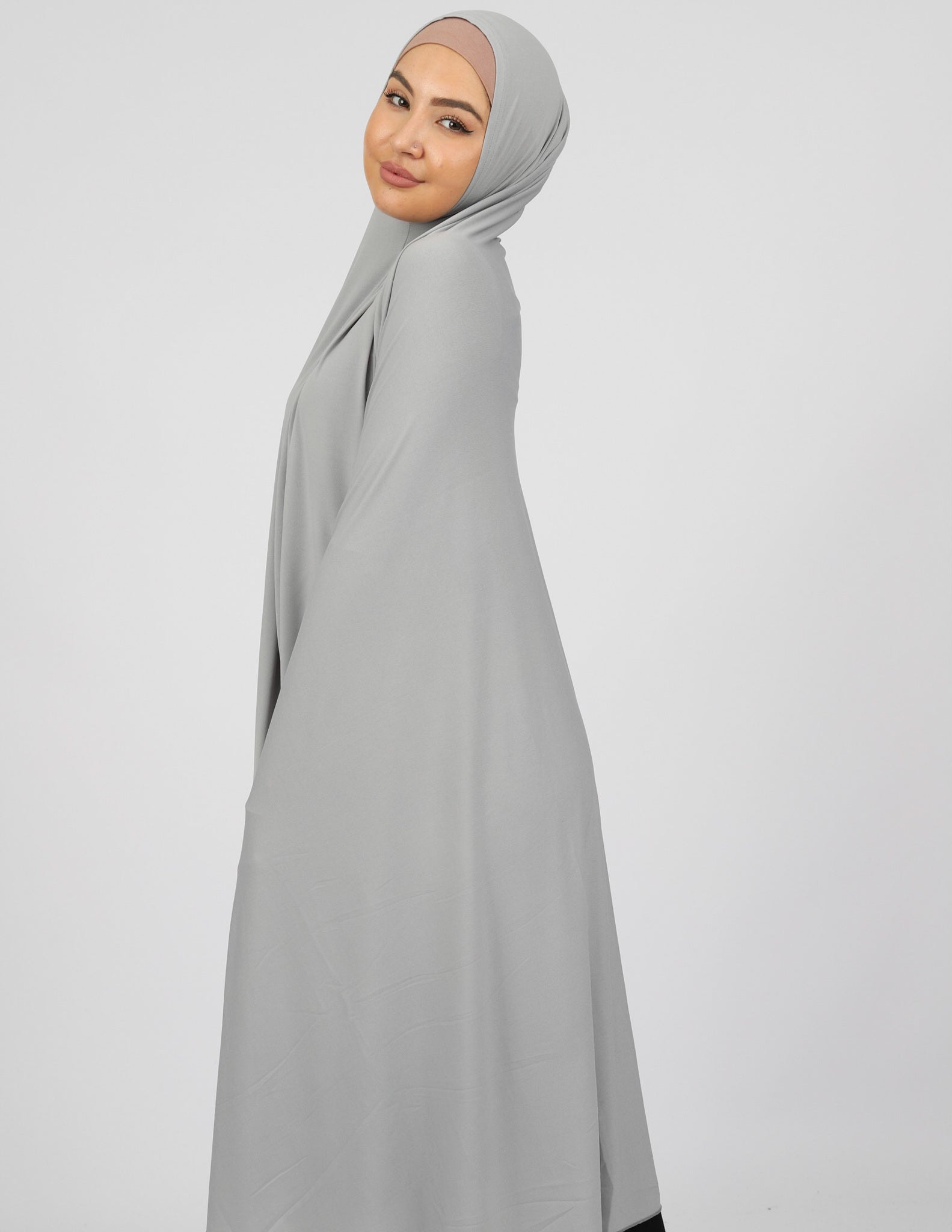 Stylish Jilbab in Shades of Grey - Modest Islamic Scarf for Women - Perfect for Prayer, Work & Everyday Wear