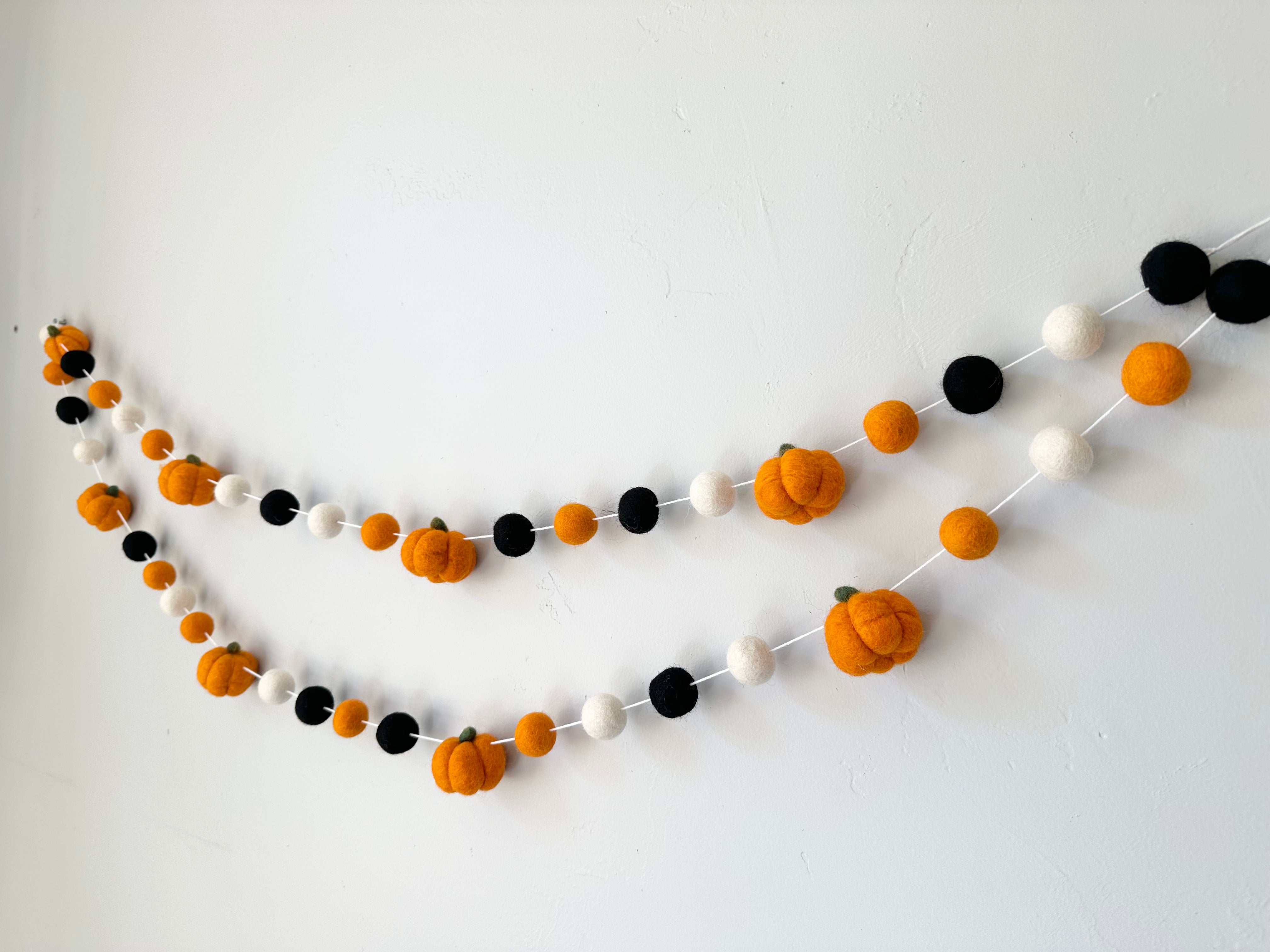Halloween Pumpkin Garland Decor - Spooky Fall Party & Home Decoration for Indoor Outdoor Halloween Decor