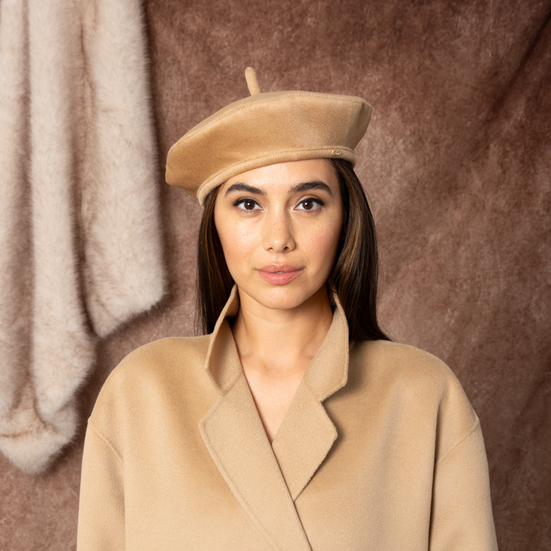 Luxury Carter Cashmere Beret for Women – Soft & Warm Winter Hat – Perfect for Cold Weather, Outdoor Activities & Fashion Accessories