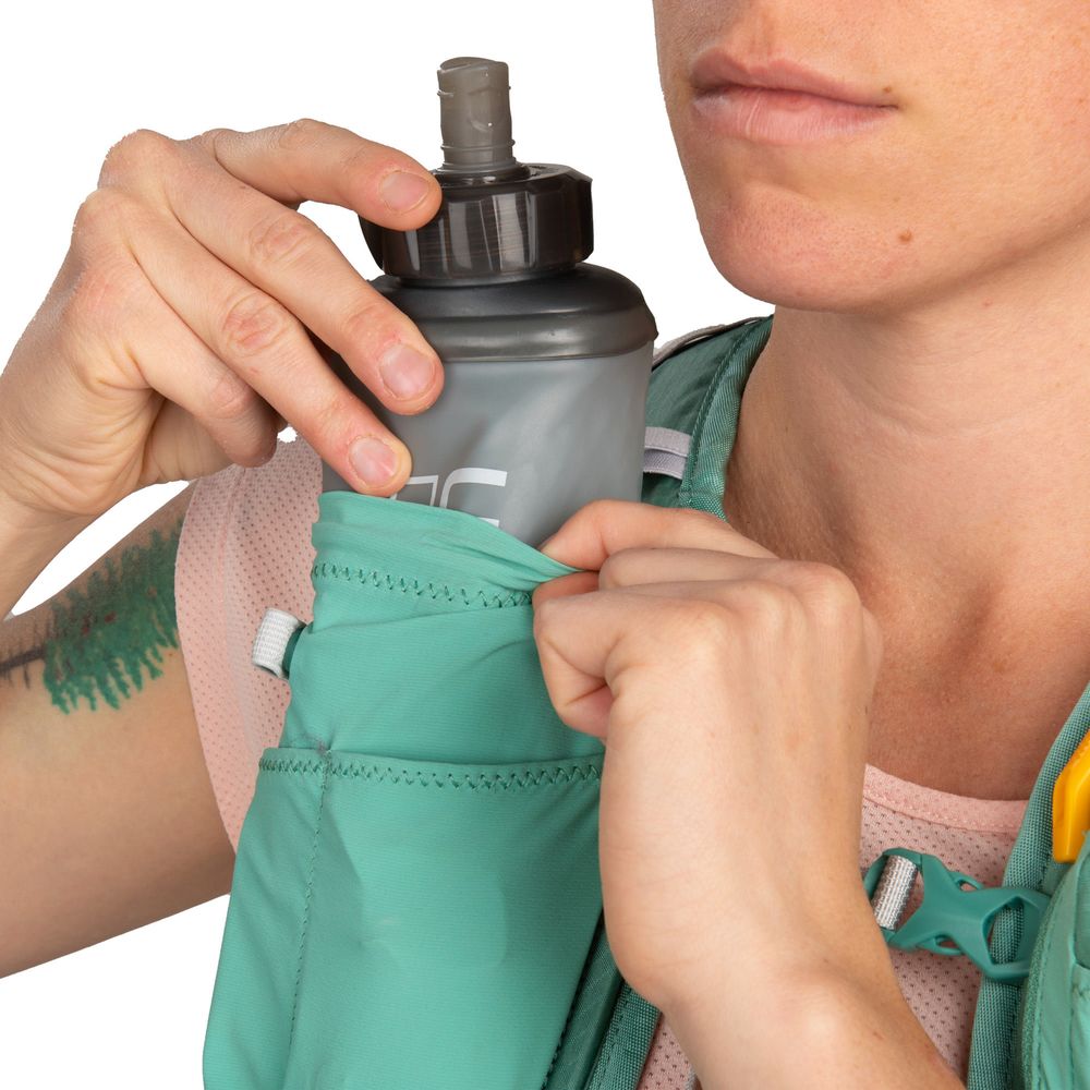 Ultimate Direction Women's Fastpackher 20 - Lightweight Running Hydration Vest for Trail Hiking & Outdoor Adventures