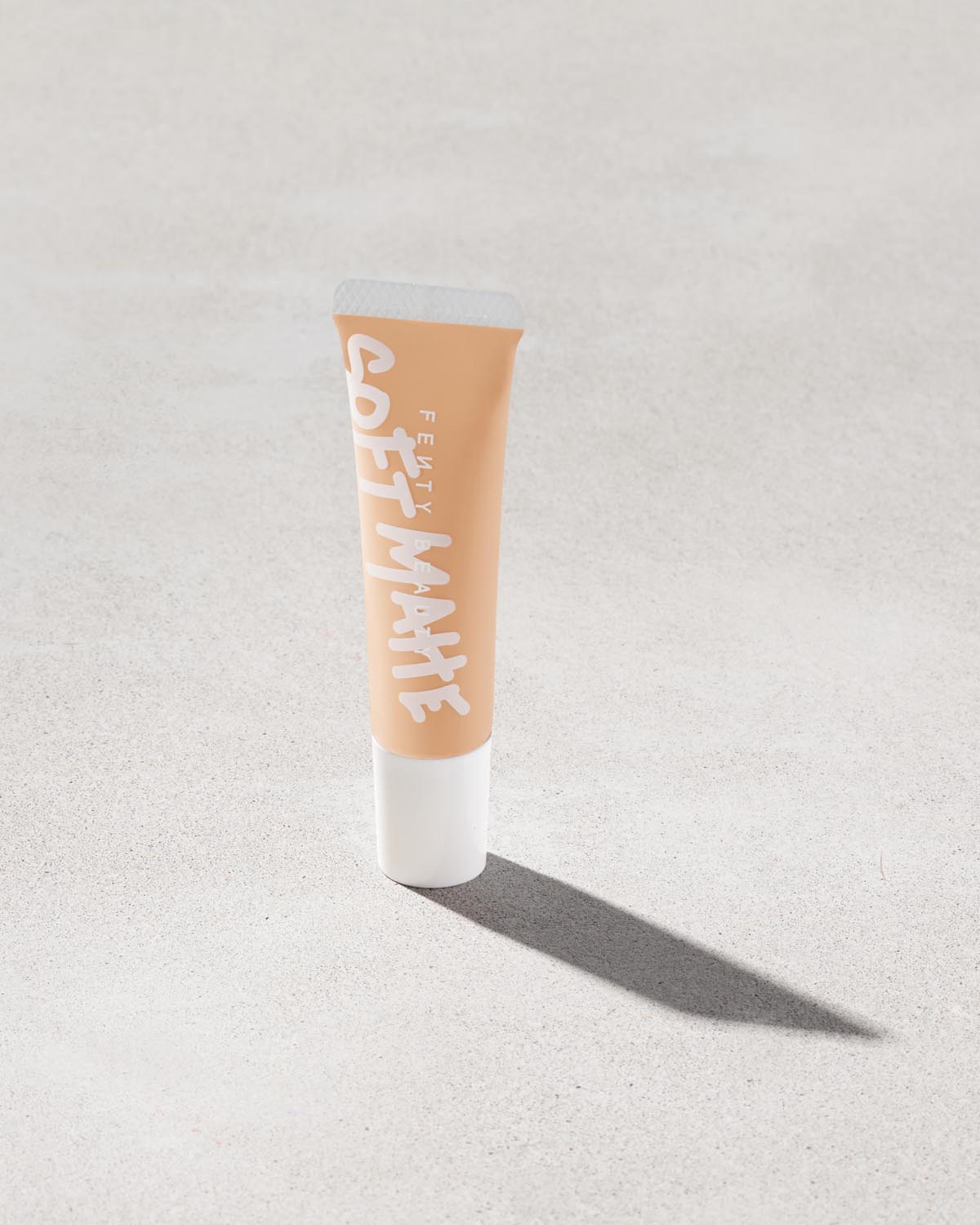 Pro Filt'r Soft Matte Longwear Foundation - #125 - Oil-Free, Full Coverage Makeup for All-Day Wear - Perfect for Oily Skin & Hot Weather