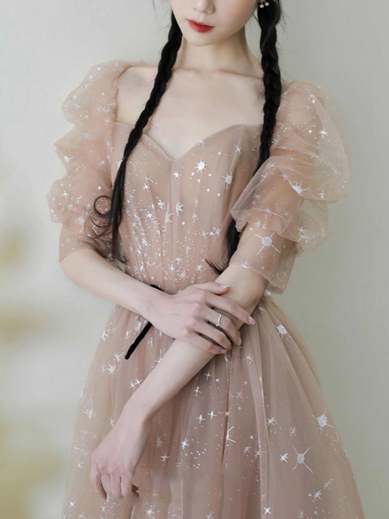 Elegant Champagne A-Line Tulle Long Prom Dress for Formal Evening, Graduation & Special Occasions - Perfect for Dances, Parties & Celebrations