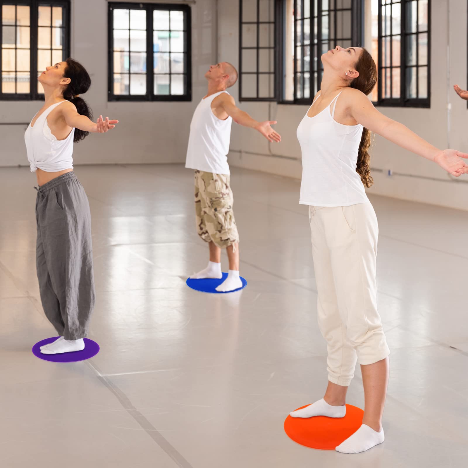 60 Pcs Non-Slip Vinyl Spot Markers with Carry Bag - Gym Floor Dots for Basketball, Soccer, Football Training | Agility & Speed Drills | Dance & Classroom Activities | Multi-Sport Use