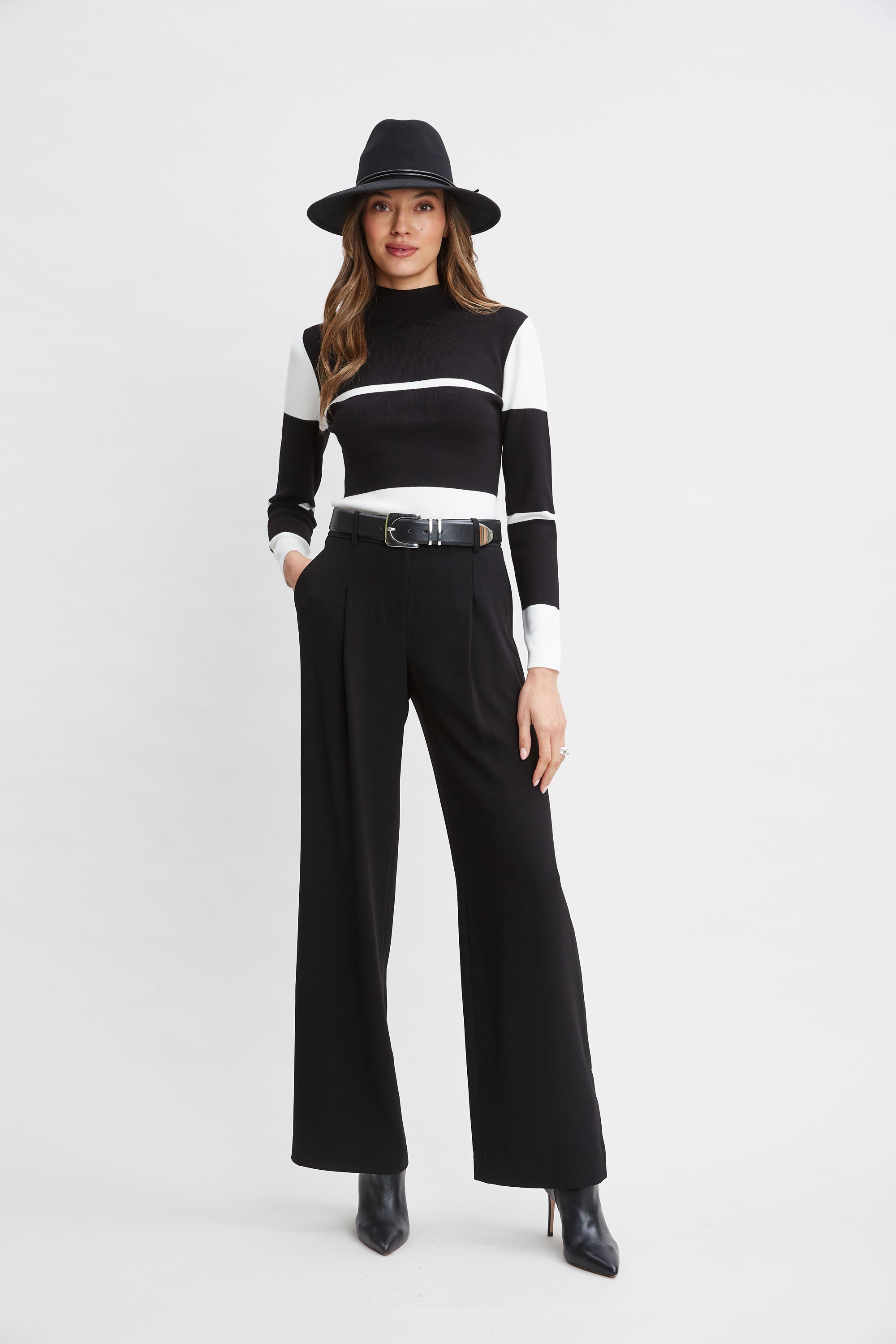 Stripe Mock Neck Sweater for Women - Cozy Knit Pullover with Long Sleeves - Perfect for Fall & Winter Outfits, Office Wear and Casual Dates