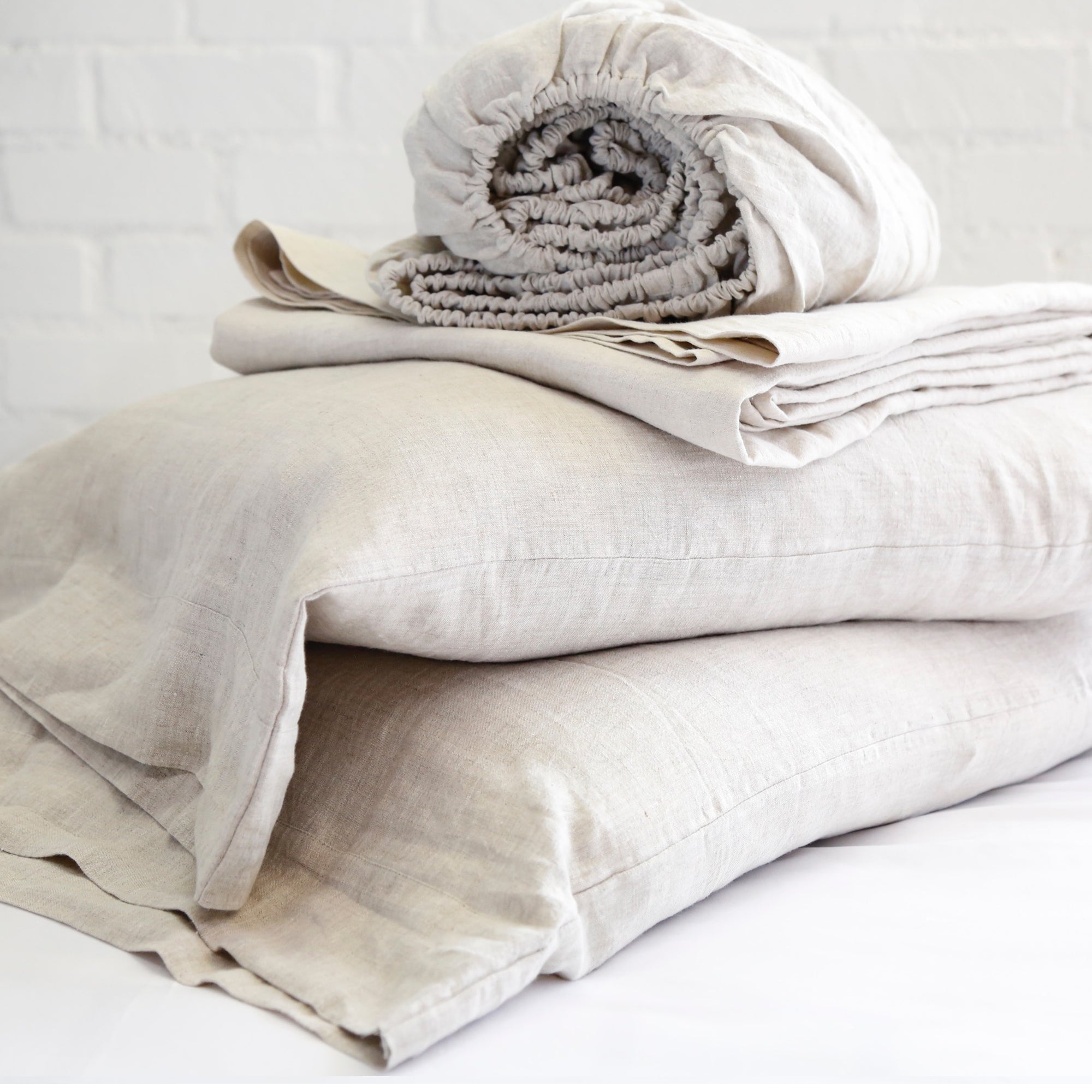 Premium 100% Organic Linen Sheet Set - Breathable & Hypoallergenic Bedding for All Seasons - Perfect for Master Bedroom, Guest Room & Vacation Homes