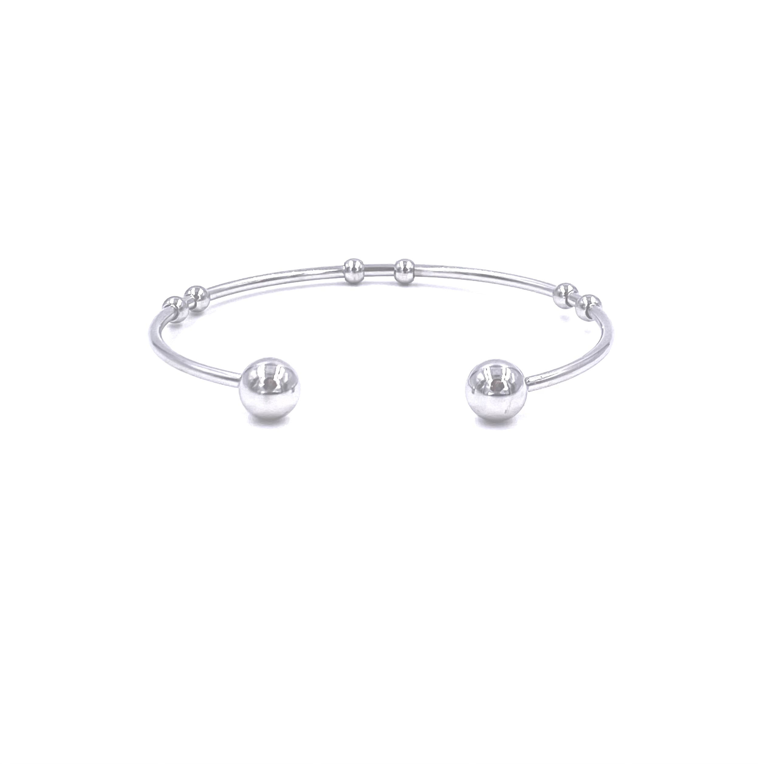Ashley Gold Stainless Steel Stackable Bangle Bracelet Set - 4 Small & 2 Medium Bangle Bracelets for Women, Trendy Jewelry Gift for Everyday Wear, Party & Special Occasions