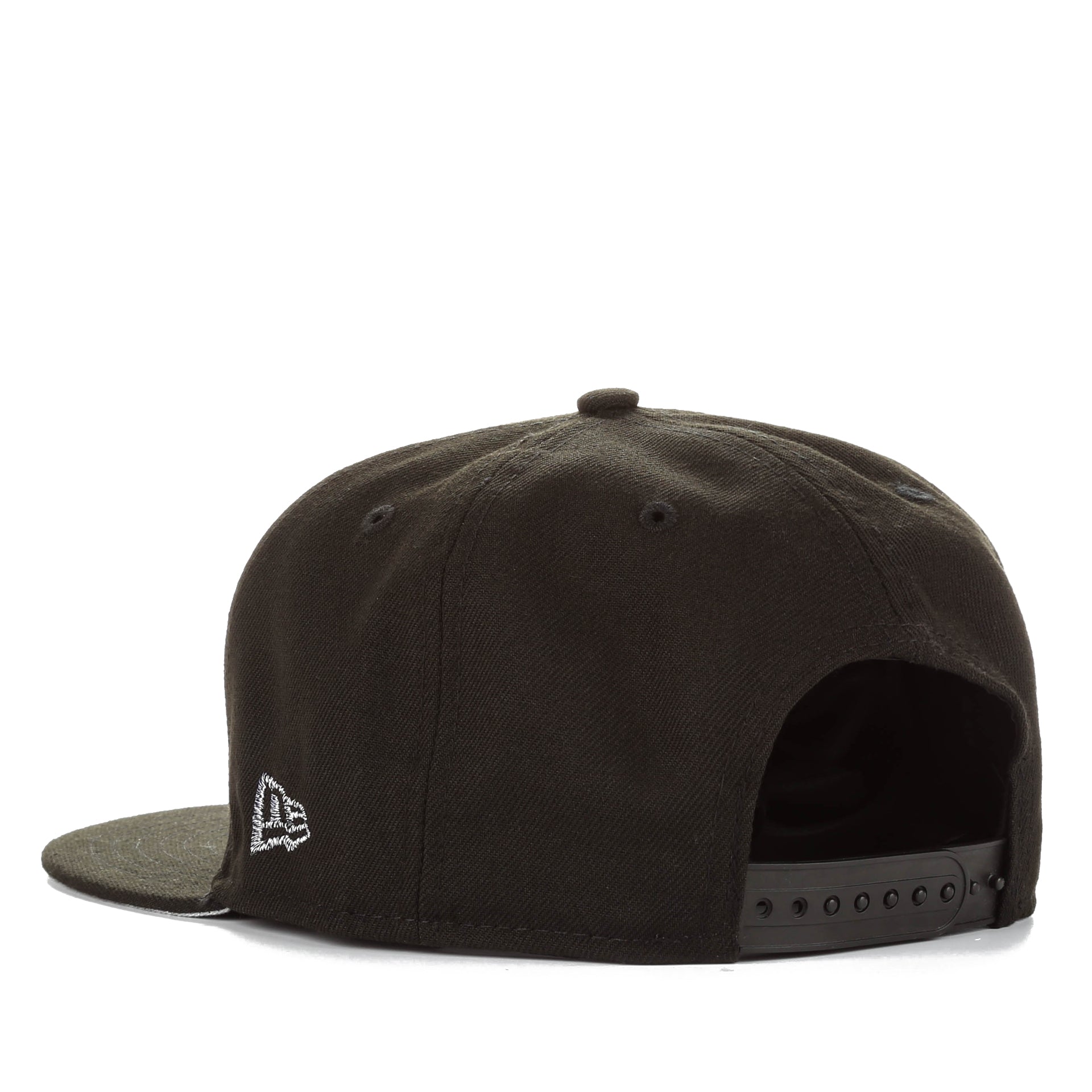 New Era 9Fifty Squad Twist Snapback Hat - Chicago Bulls Black Adjustable Baseball Cap for Men & Women - Perfect for Basketball Games, Streetwear Fashion & Casual Outfits