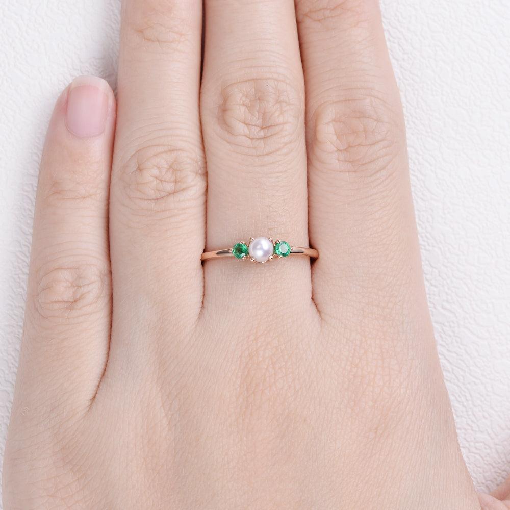 Exquisite Akoya Pearl & Emerald Rose Gold Ring for Women - Elegant Jewelry Gift for Wedding, Anniversary & Special Occasions