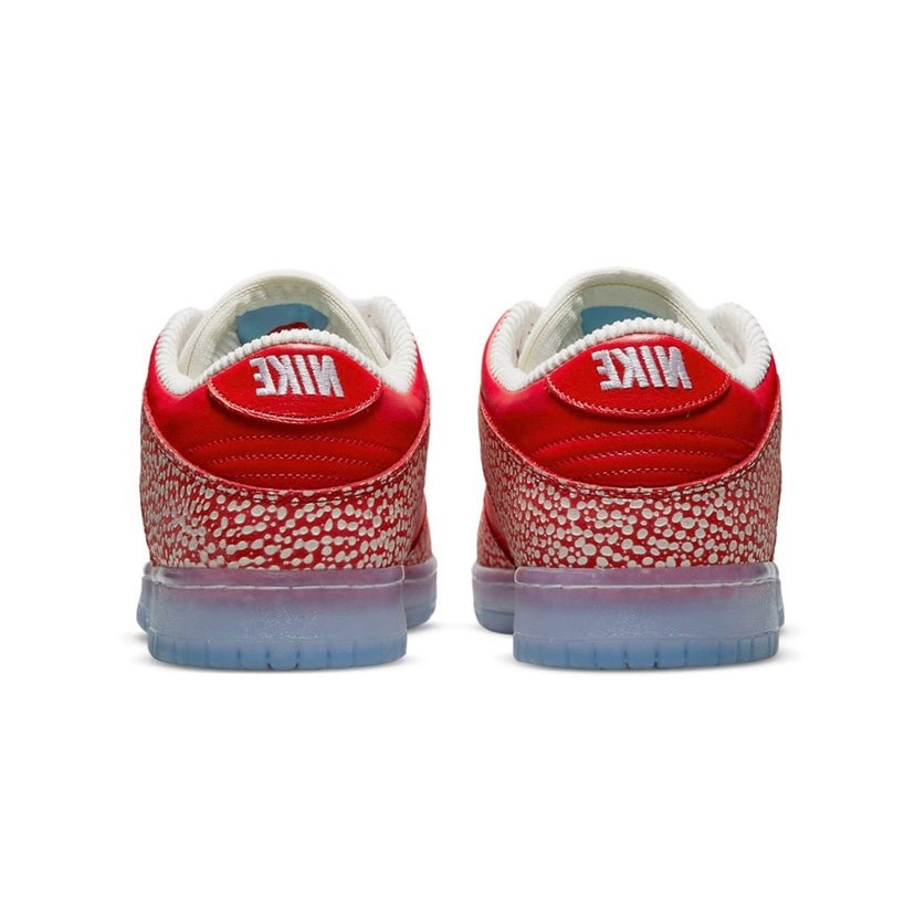 Nike Dunk SB Low Stingwater 