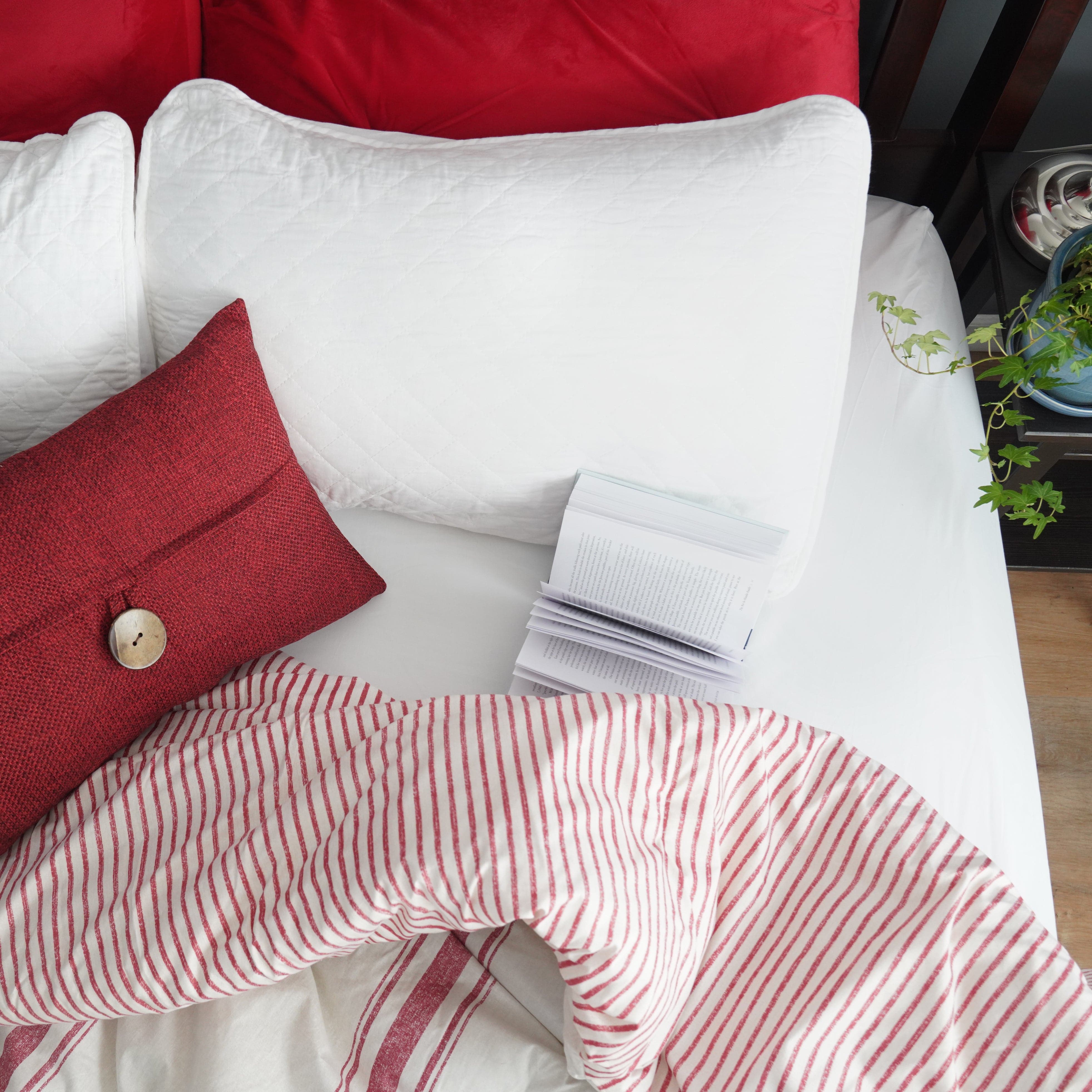 Farmhouse Stripe Reversible Comforter Set - Queen Size, Soft Breathable Cotton Bedding - Perfect for Cozy Bedroom Decor & Guest Room Styling