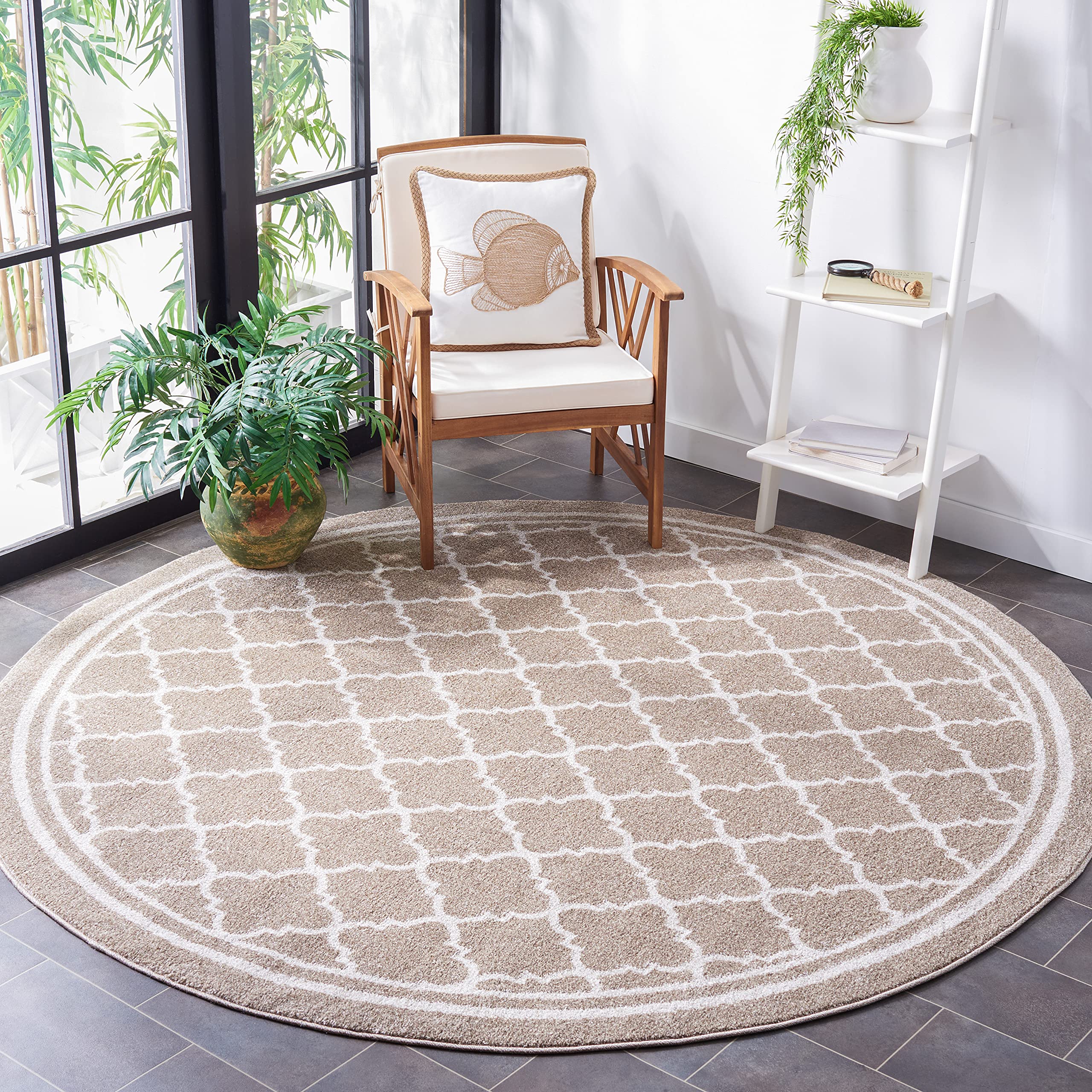 SAFAVIEH Amherst Collection 9' Round Wheat/Beige Moroccan Trellis Area Rug - Non-Shedding, Durable for Dining Room, Entryway, Living Room & Bedroom | Perfect for Home Decor, Office & High Traffic Areas