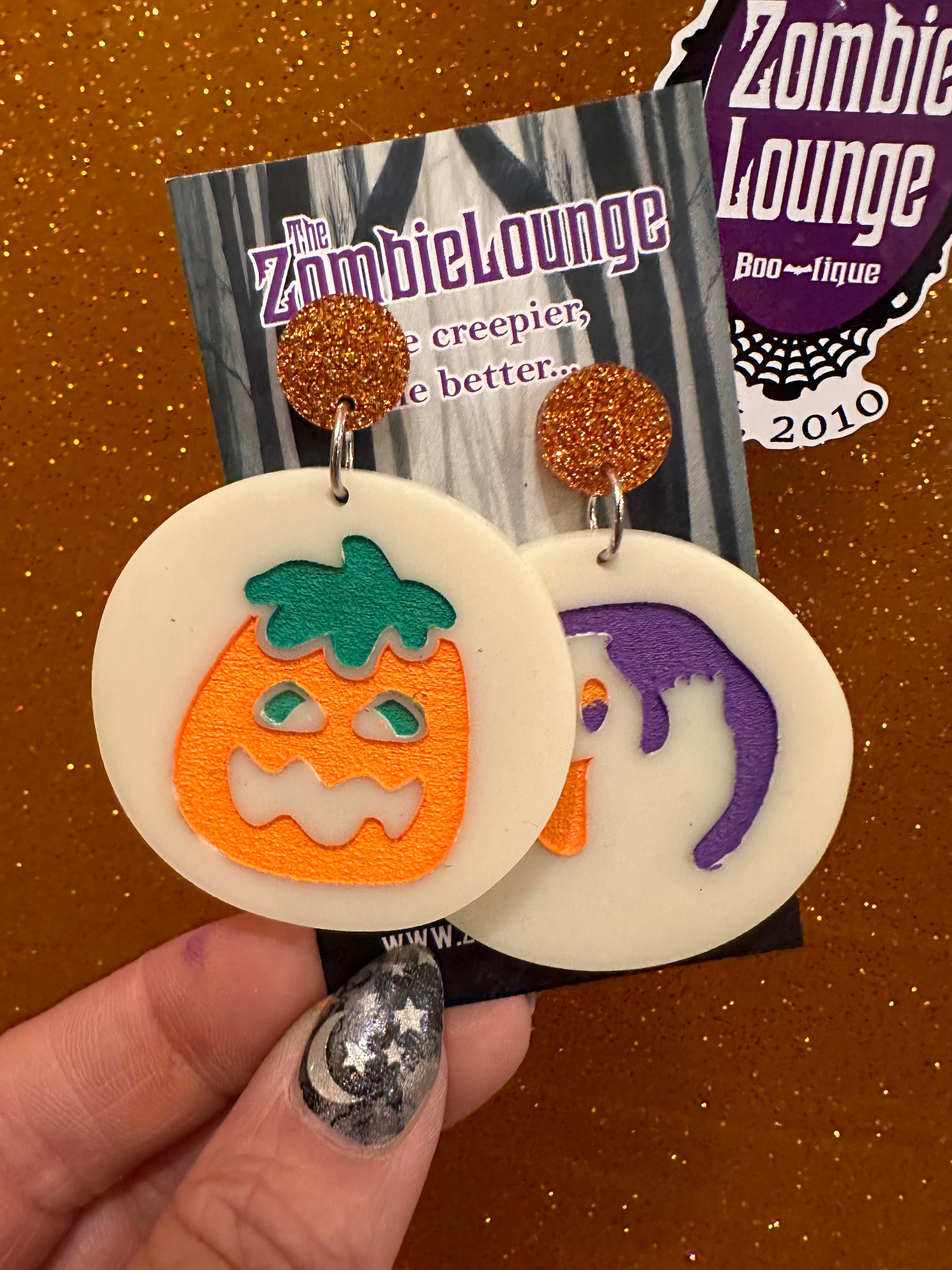 Spooky Halloween Cookie Earrings - Cute Bat & Pumpkin Dangle Earrings for Women - Perfect for Halloween Parties & Costume Accessories