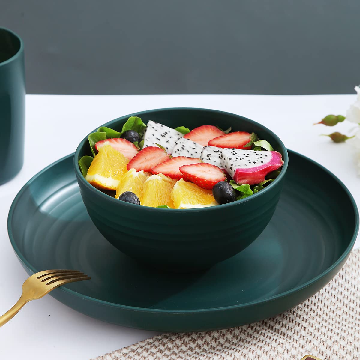 Kyraton 16-Piece Unbreakable Polypropylene Dinnerware Set - Shatterproof, Microwave & Dishwasher Safe BPA-Free Plates, Bowls & Cups - Perfect for Outdoor Dining, Camping, Picnics & Everyday Use (Dark Green)