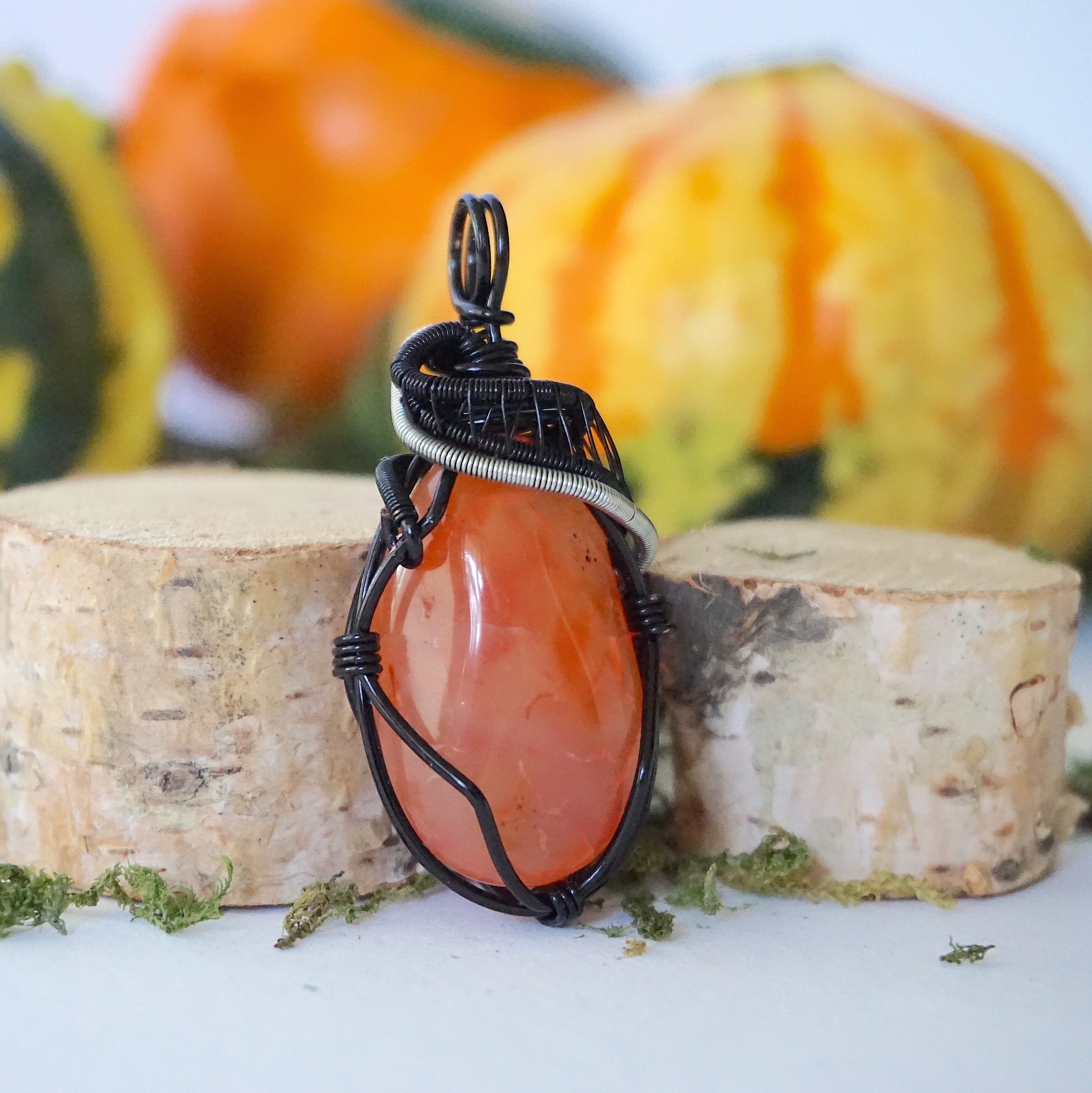 Natural Raw Carnelian Necklace with Mixed Wire Pendant - Healing Crystal Jewelry for Women, Boho Chic Accessory for Meditation, Yoga & Spiritual Energy