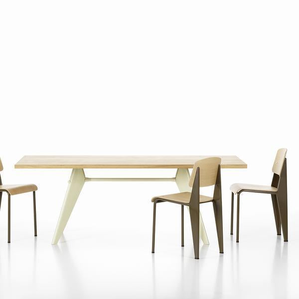 Vitra EM Table - Modern Wooden Side Table for Living Room, Bedroom & Office - Scandinavian Design with Natural Wood Finish - Perfect for Coffee, Books & Decor