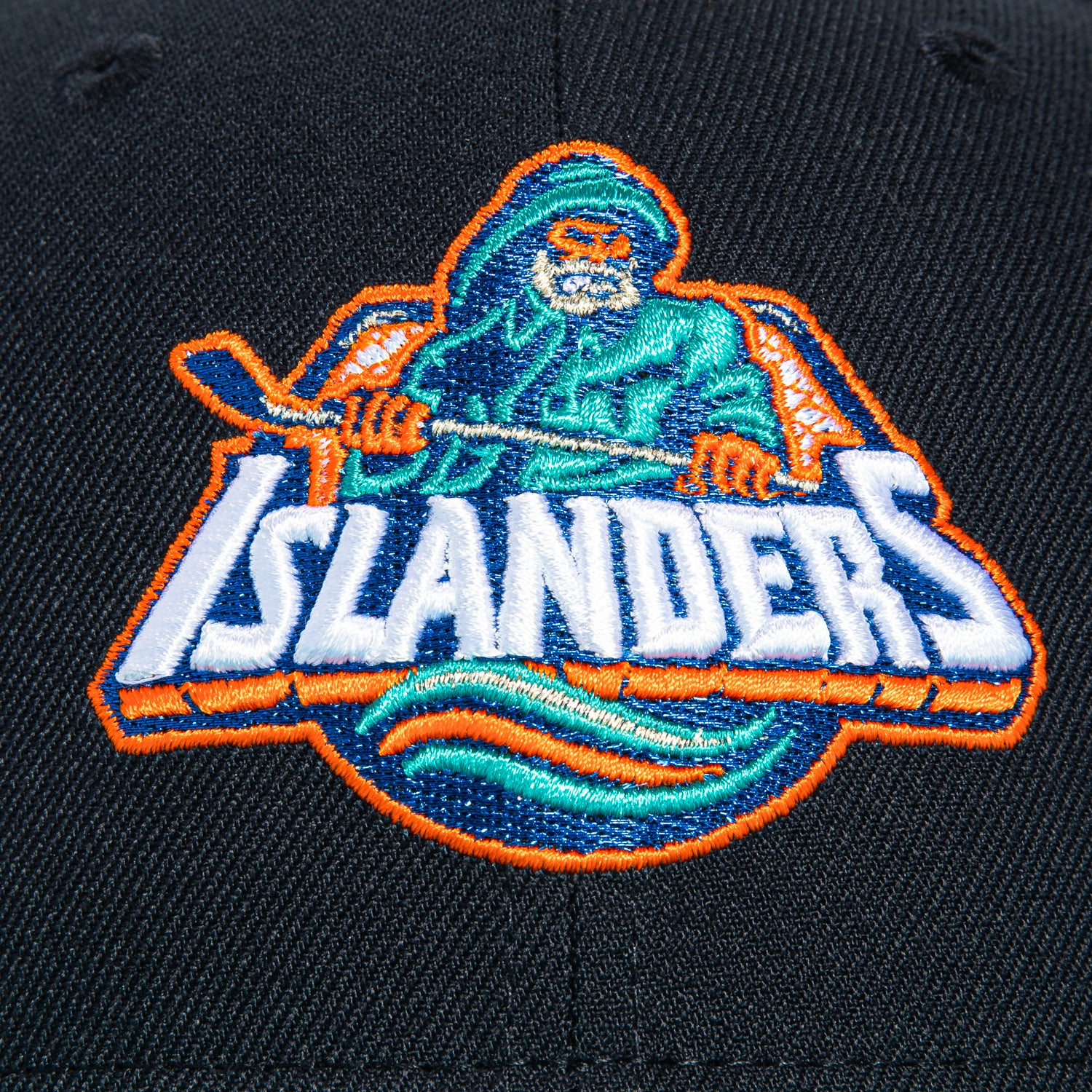 New Era 59Fifty New York Islanders Snapback Hat - Navy Blue Adjustable Baseball Cap for Men & Women - Perfect for Sports Fans, Casual Wear & Outdoor Activities